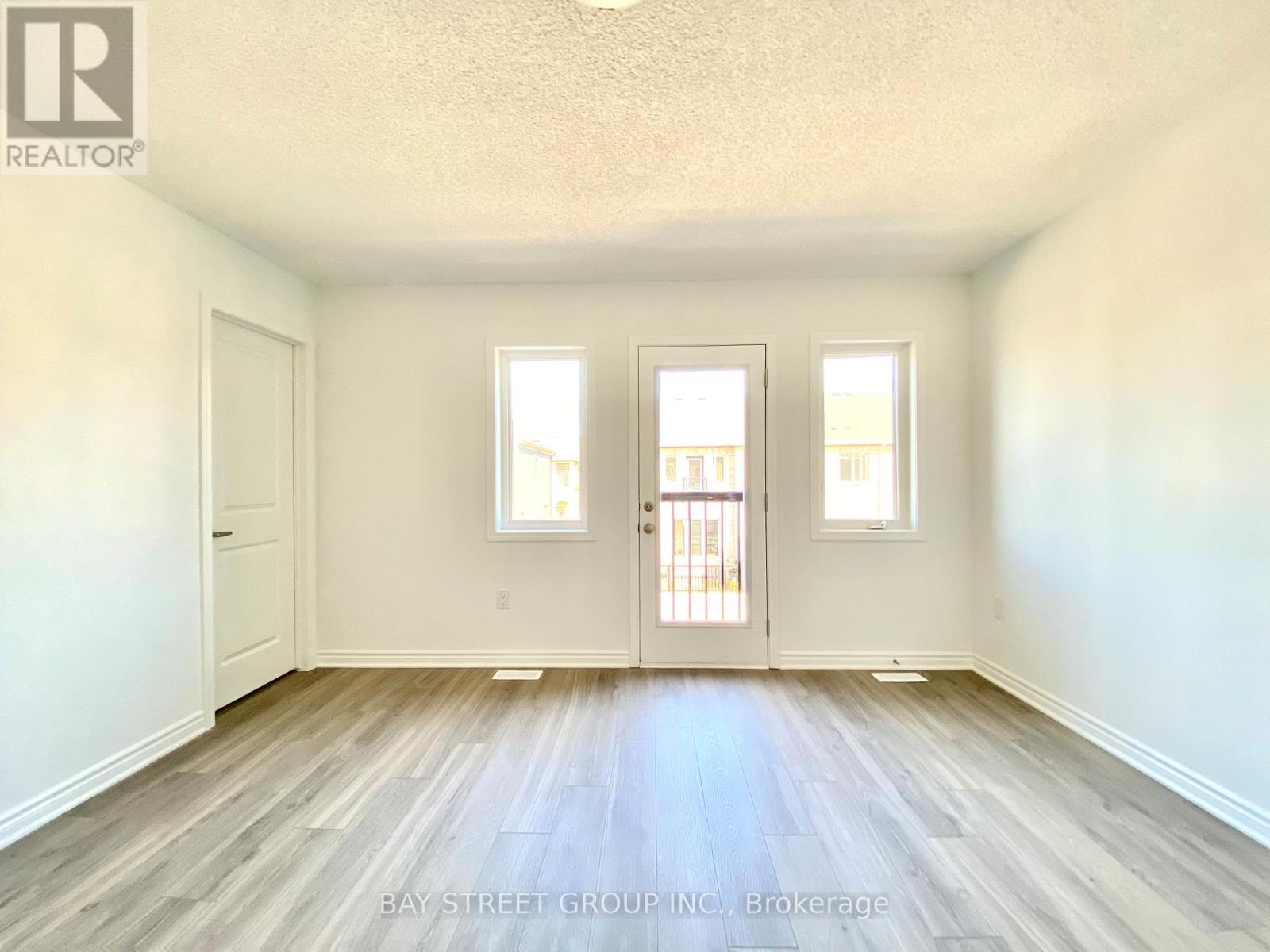 1362 William Halton Parkway W, Oakville, Ontario  L6M 5P2 - Photo 13 - W13652298