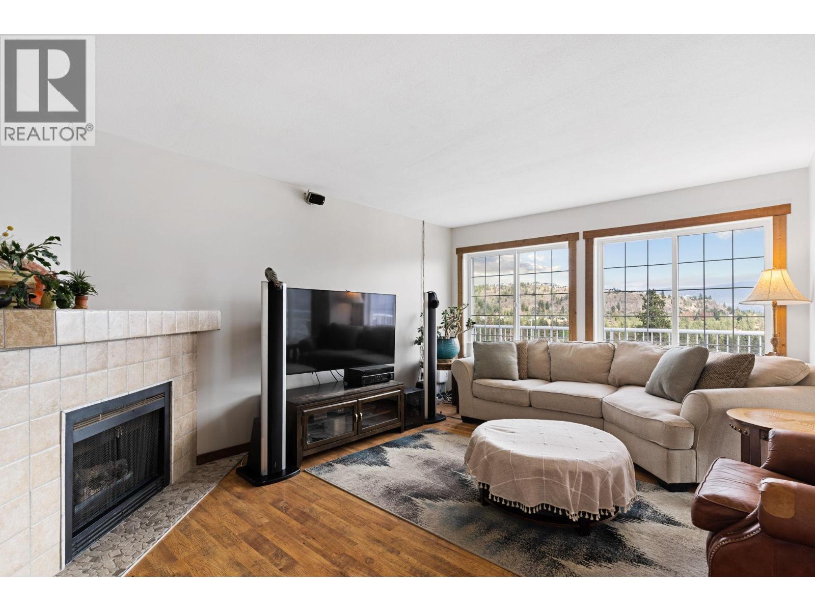 3052 Ensign Way, West Kelowna, British Columbia  V4T 1V1 - Photo 3 - 10389186