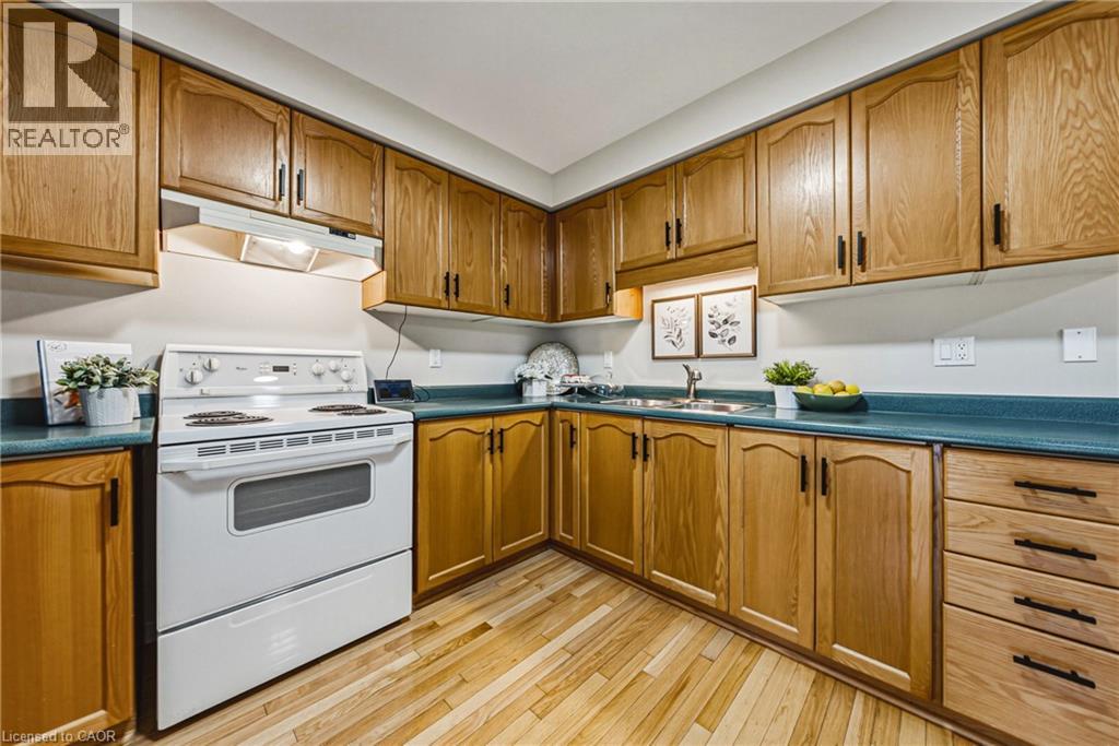 20 Kitty Murray Lane Unit# 23, Ancaster, Ontario  L9K 1L7 - Photo 6 - 40852571