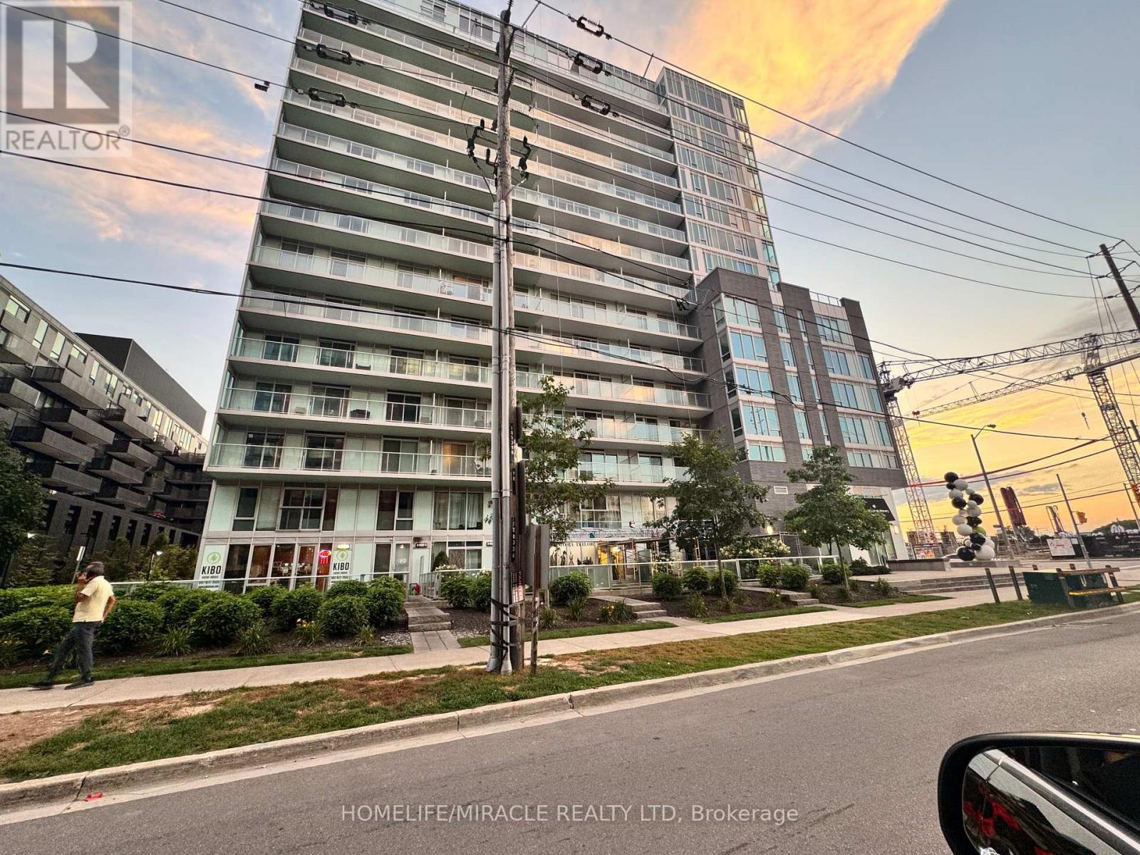 103 - 555 WILSON AVENUE, Toronto, Ontario