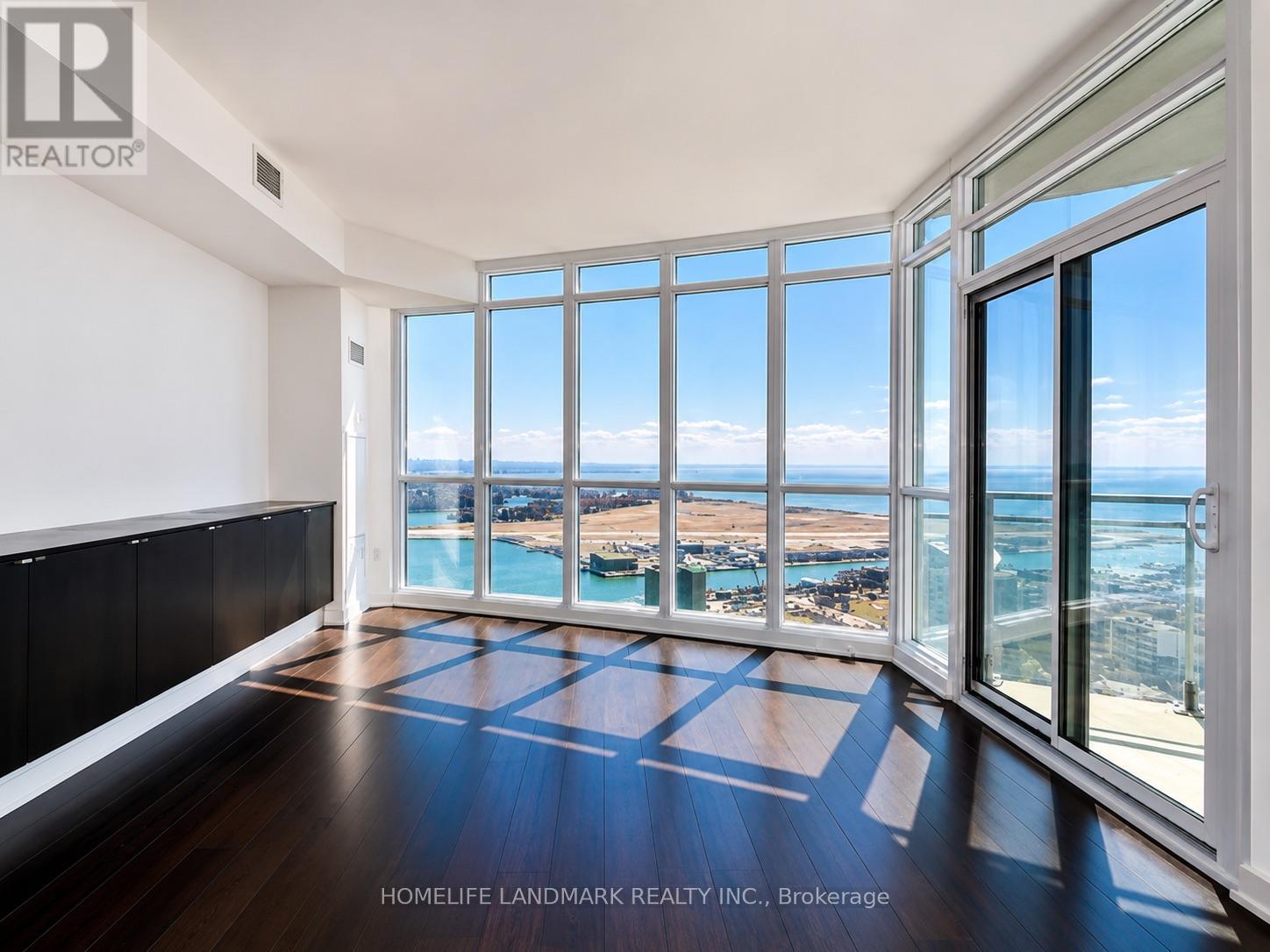 3609 - 21 Iceboat Terrace, Toronto, Ontario  M5V 4A9 - Photo 3 - C13653126
