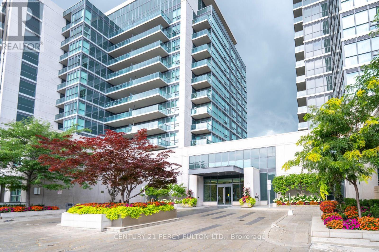 1510 - 35 Brian Peck Crescent, Toronto, Ontario  M4G 0A5 - Photo 2 - C13653178