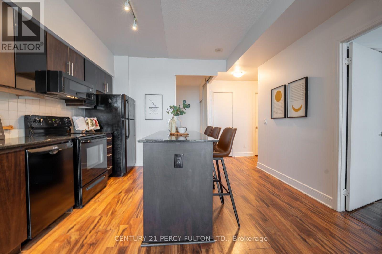 1510 - 35 Brian Peck Crescent, Toronto, Ontario  M4G 0A5 - Photo 28 - C13653178