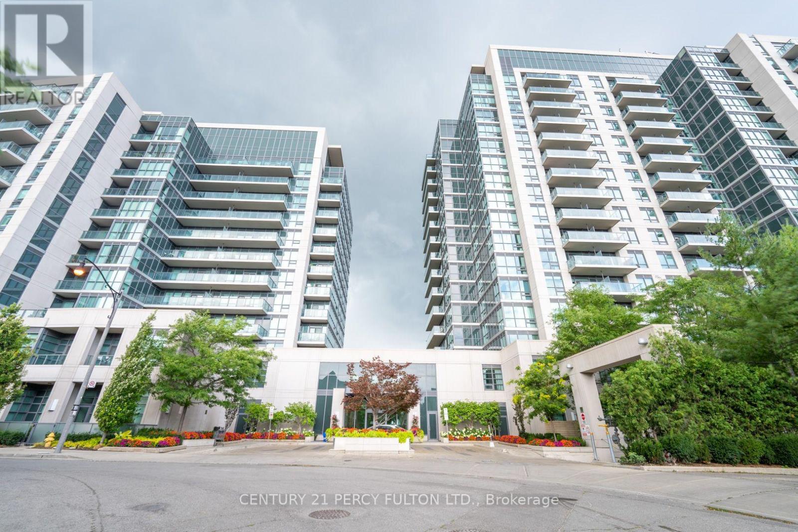 1510 - 35 Brian Peck Crescent, Toronto, Ontario  M4G 0A5 - Photo 3 - C13653178