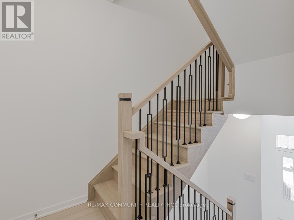 799 Heathrow Path, Oshawa, Ontario  L1H 7K5 - Photo 26 - E13653122