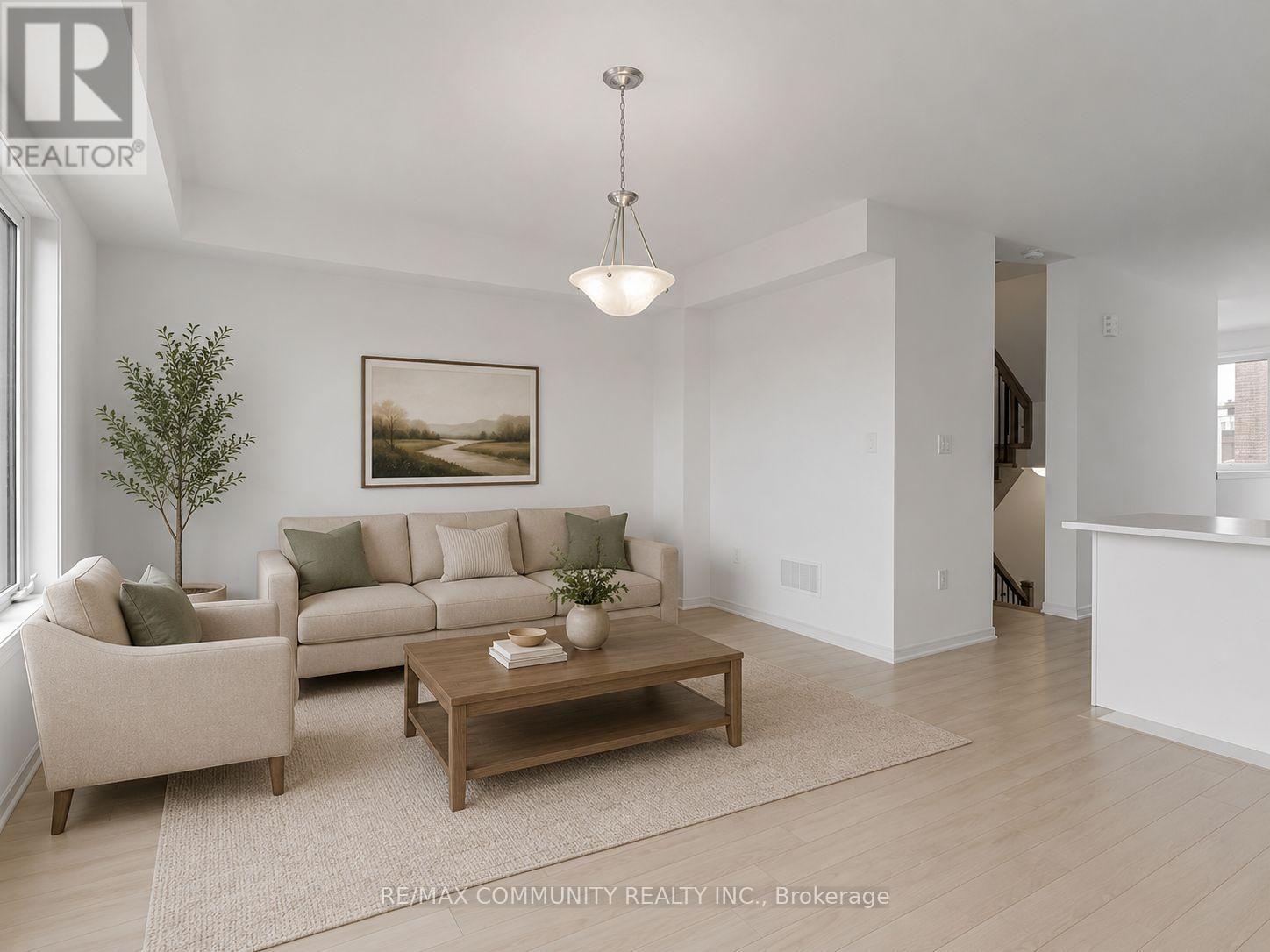 799 Heathrow Path, Oshawa, Ontario  L1H 7K5 - Photo 4 - E13653122