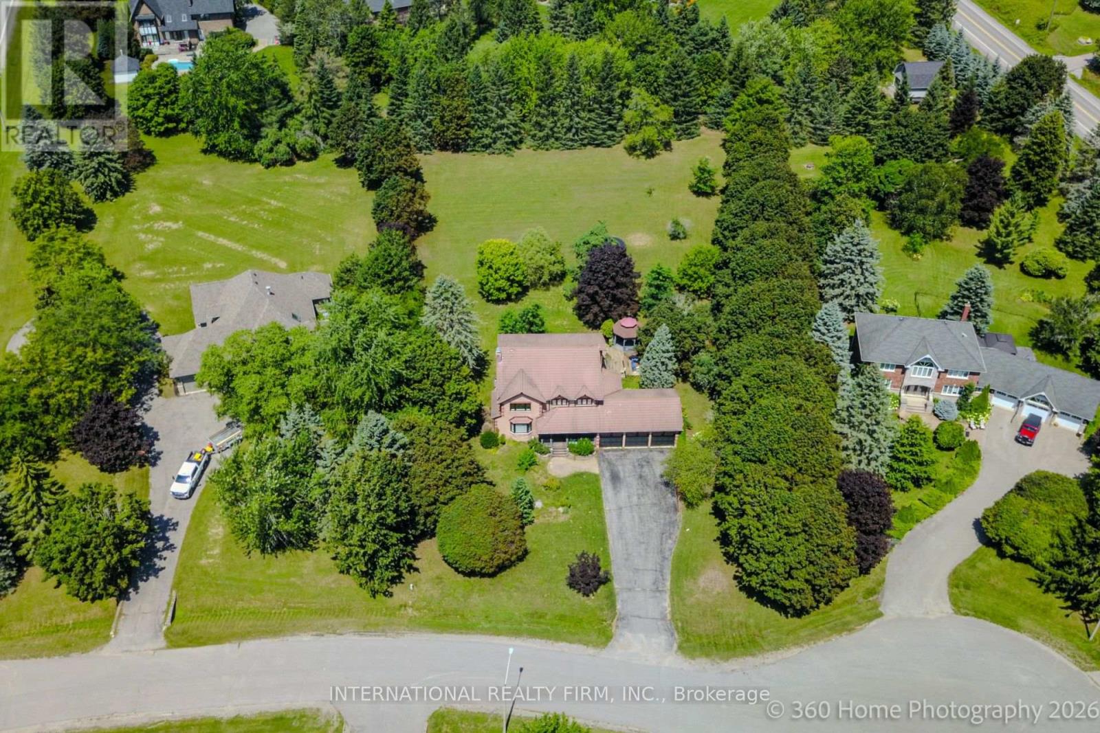 3 Taunus Court, Clarington, Ontario  L1C 4H5 - Photo 2 - E13653184