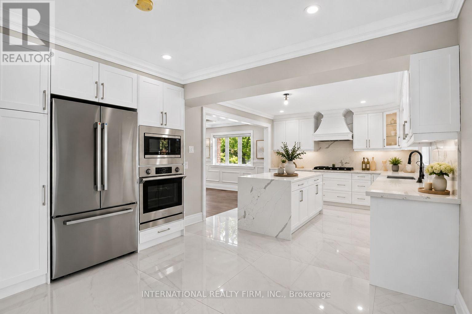 3 Taunus Court, Clarington, Ontario  L1C 4H5 - Photo 3 - E13653184