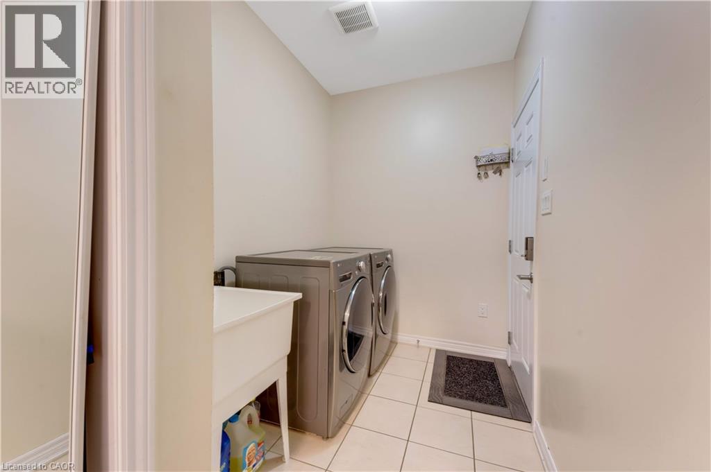667 Linden Drive, Cambridge, Ontario  N3H 0B6 - Photo 17 - 40845574