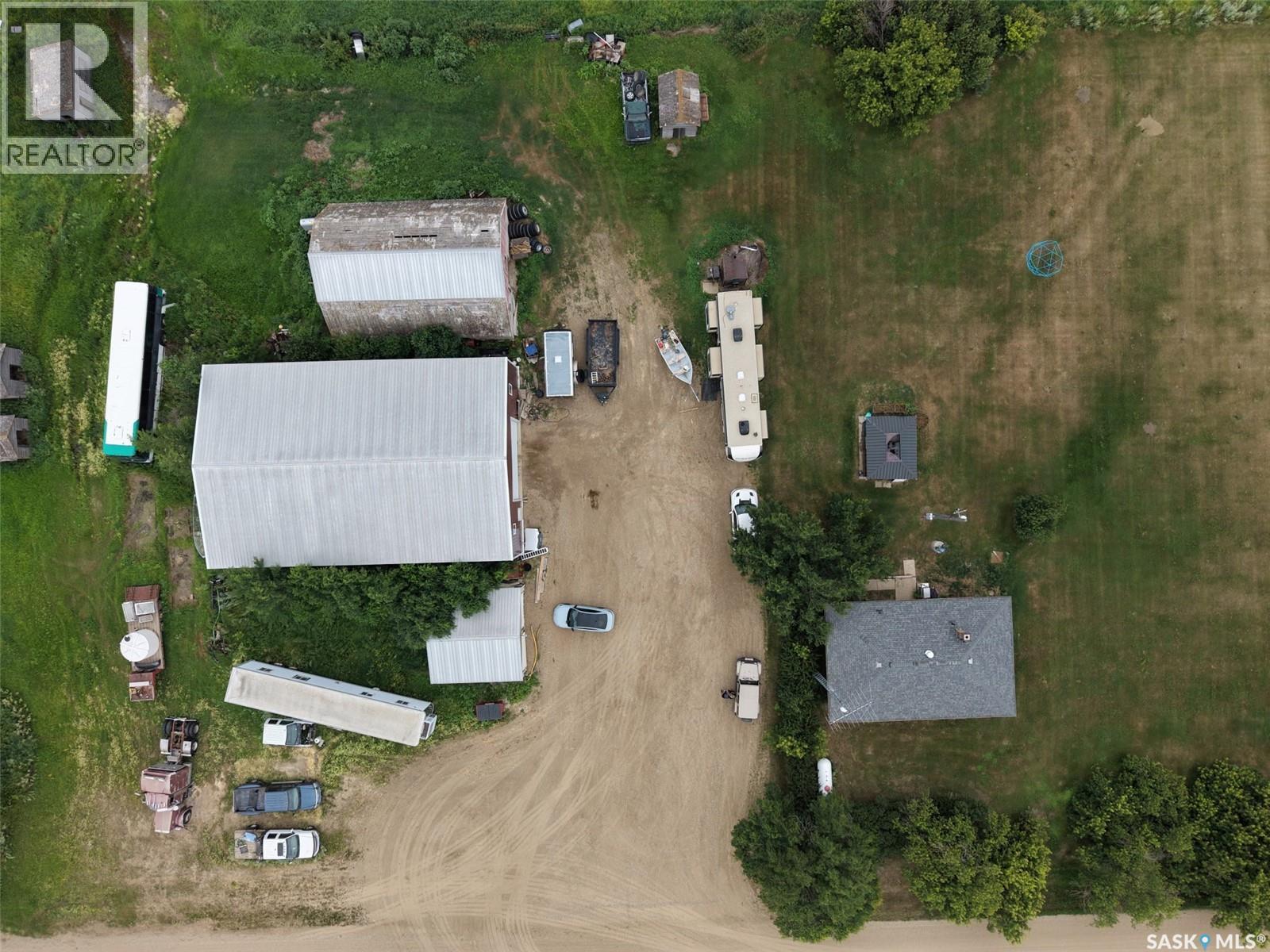 Mcfall Acreage, Enniskillen Rm No. 3, Saskatchewan  S0C 0Y0 - Photo 4 - SK044992