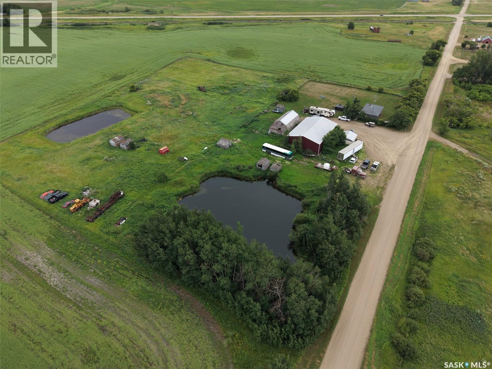 Mcfall Acreage, Enniskillen Rm No. 3, Saskatchewan  S0C 0Y0 - Photo 1 - SK044992