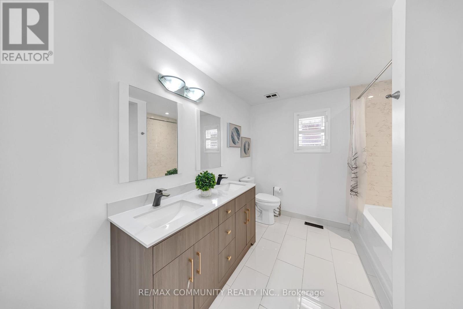 5326 Segriff Drive, Mississauga, Ontario  L5V 1N9 - Photo 37 - W13653128