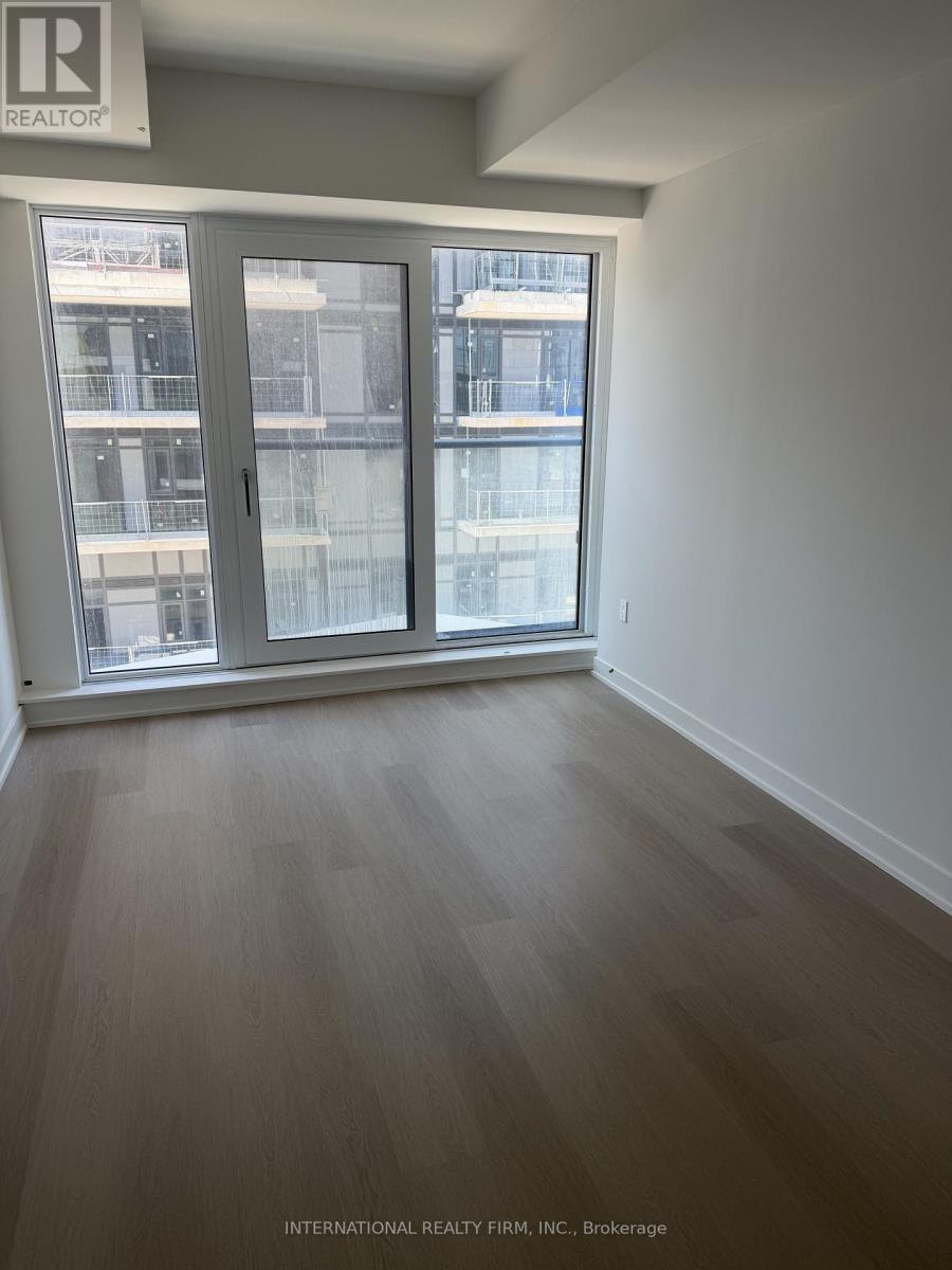425 - 448 Burnhamthorpe Road W, Mississauga, Ontario  L5B 0R4 - Photo 3 - W13653132