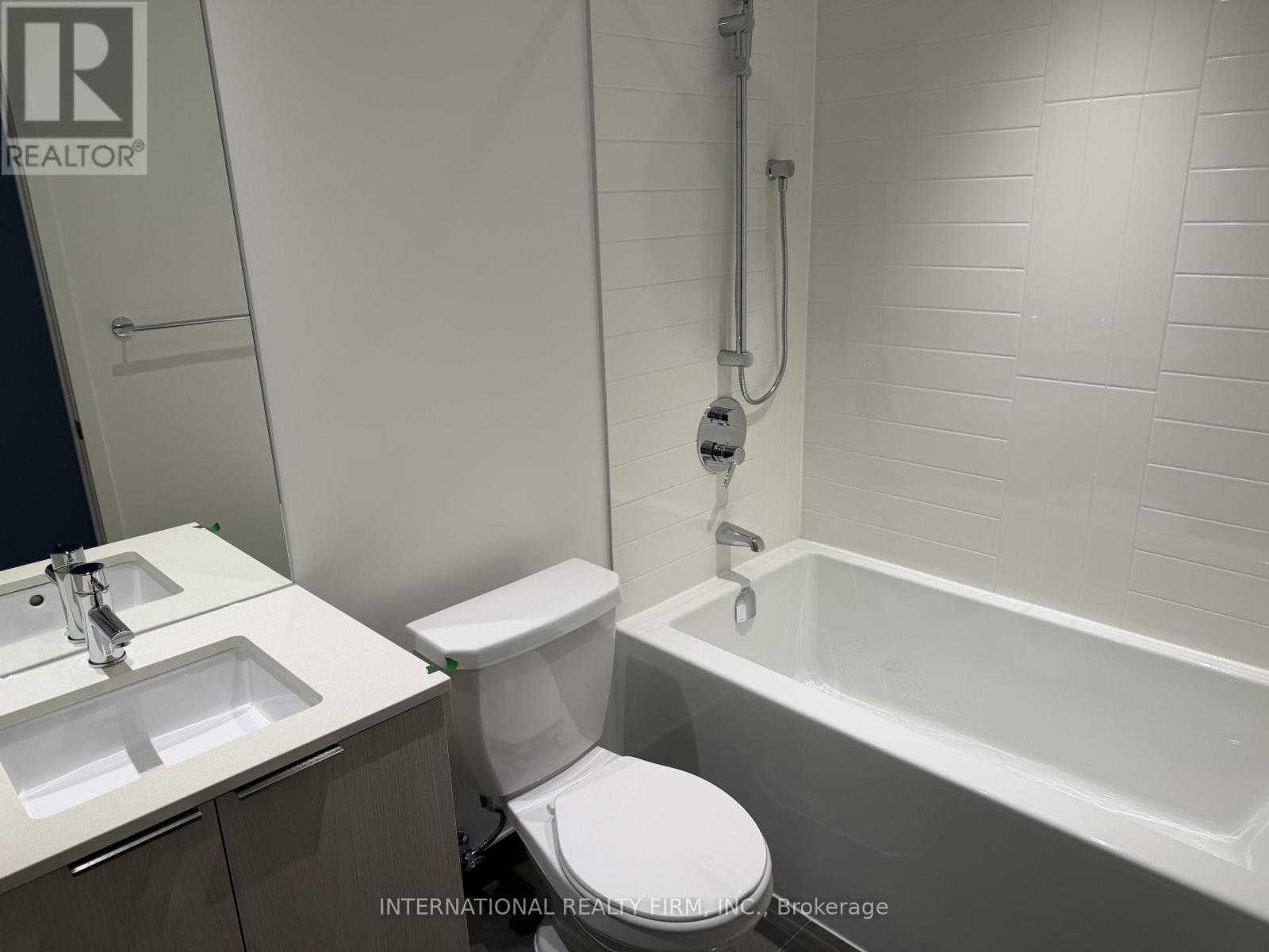 425 - 448 Burnhamthorpe Road W, Mississauga, Ontario  L5B 0R4 - Photo 6 - W13653132