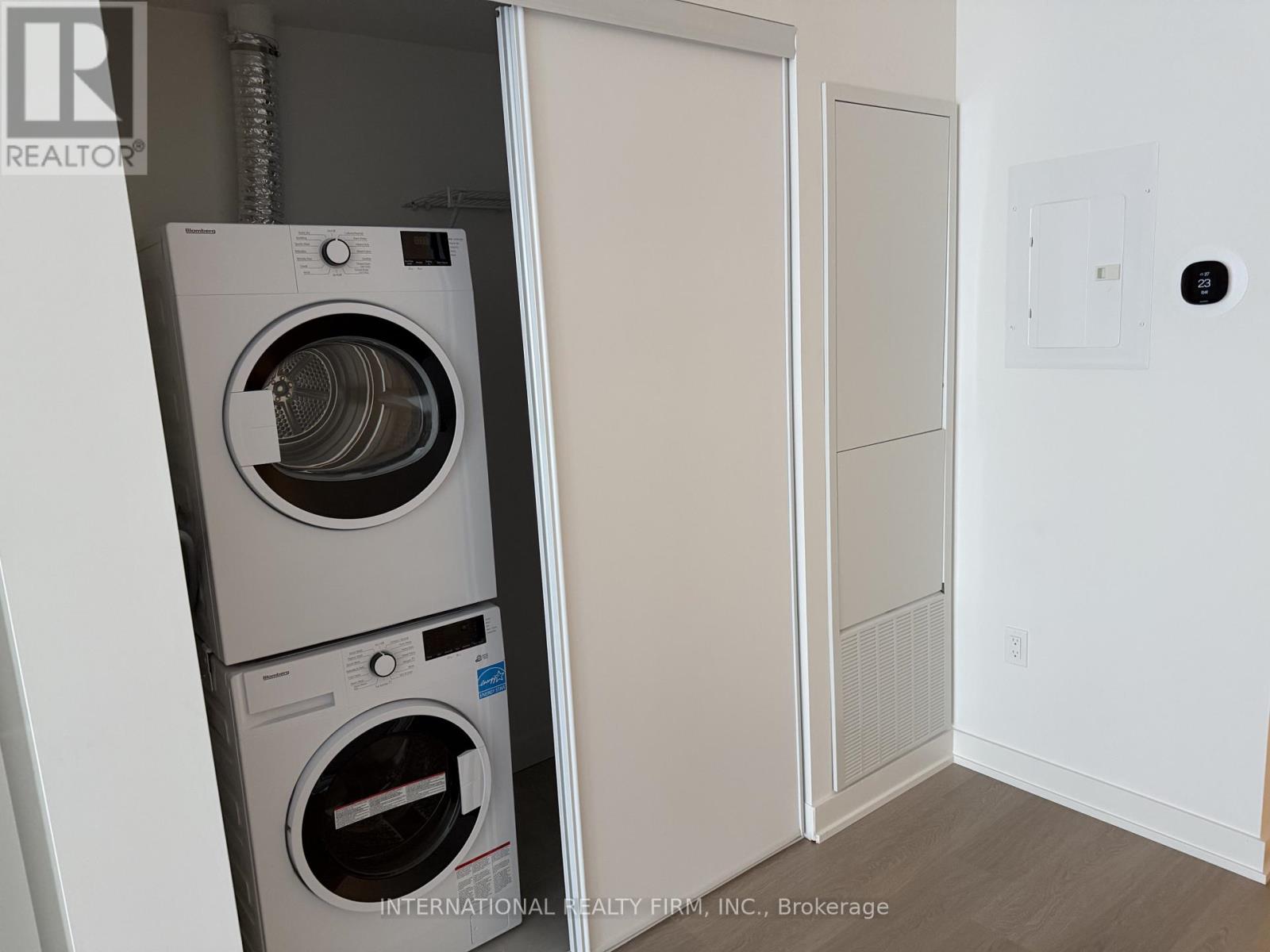 425 - 448 Burnhamthorpe Road W, Mississauga, Ontario  L5B 0R4 - Photo 7 - W13653132