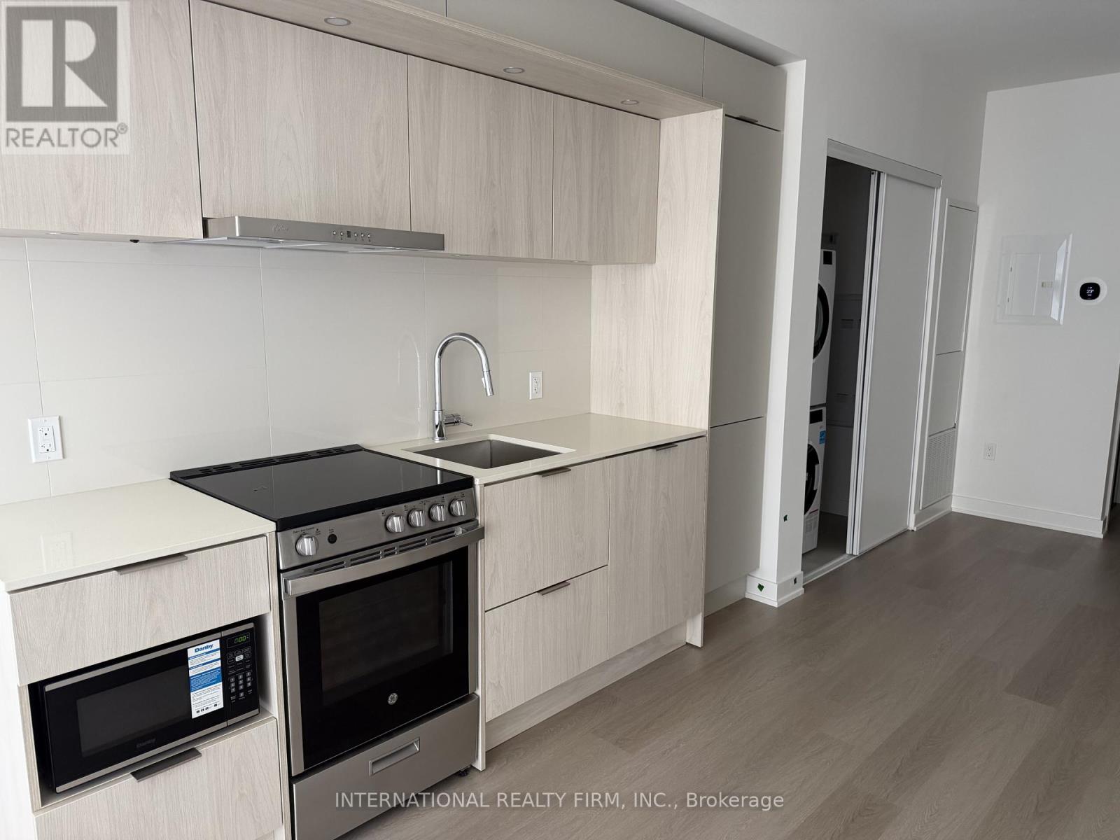 425 - 448 Burnhamthorpe Road W, Mississauga, Ontario  L5B 0R4 - Photo 9 - W13653132