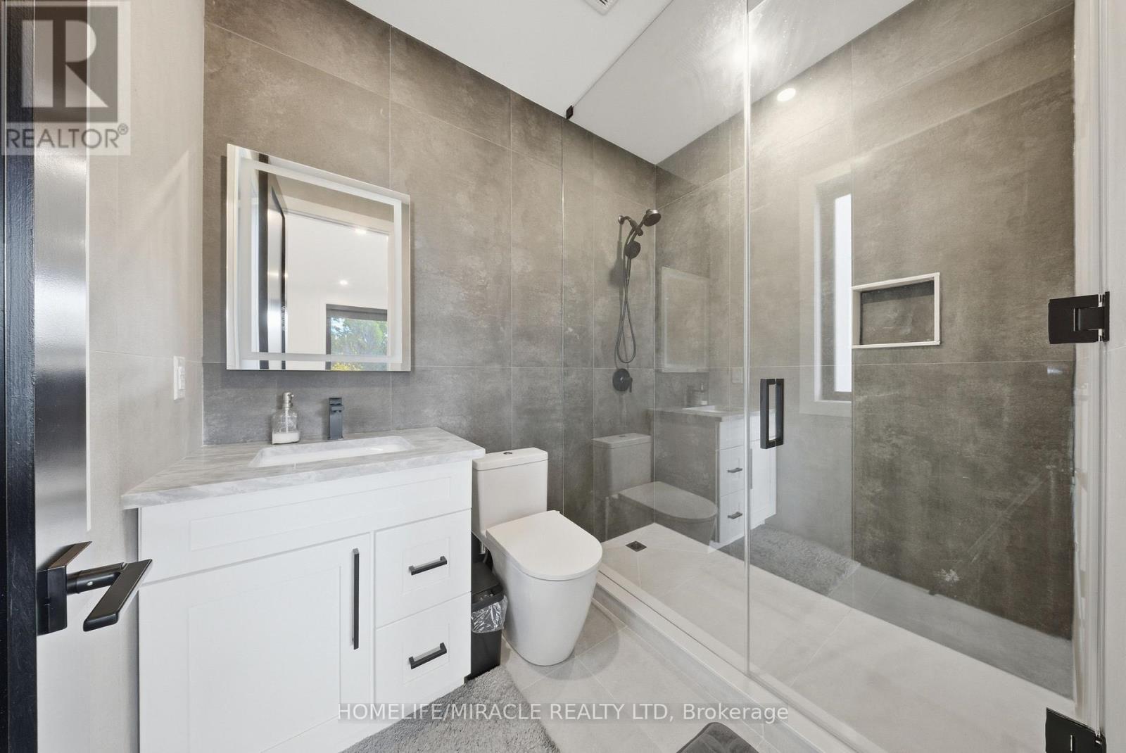 1653 Glenburnie Road, Mississauga, Ontario  L5G 3E4 - Photo 14 - W13653188