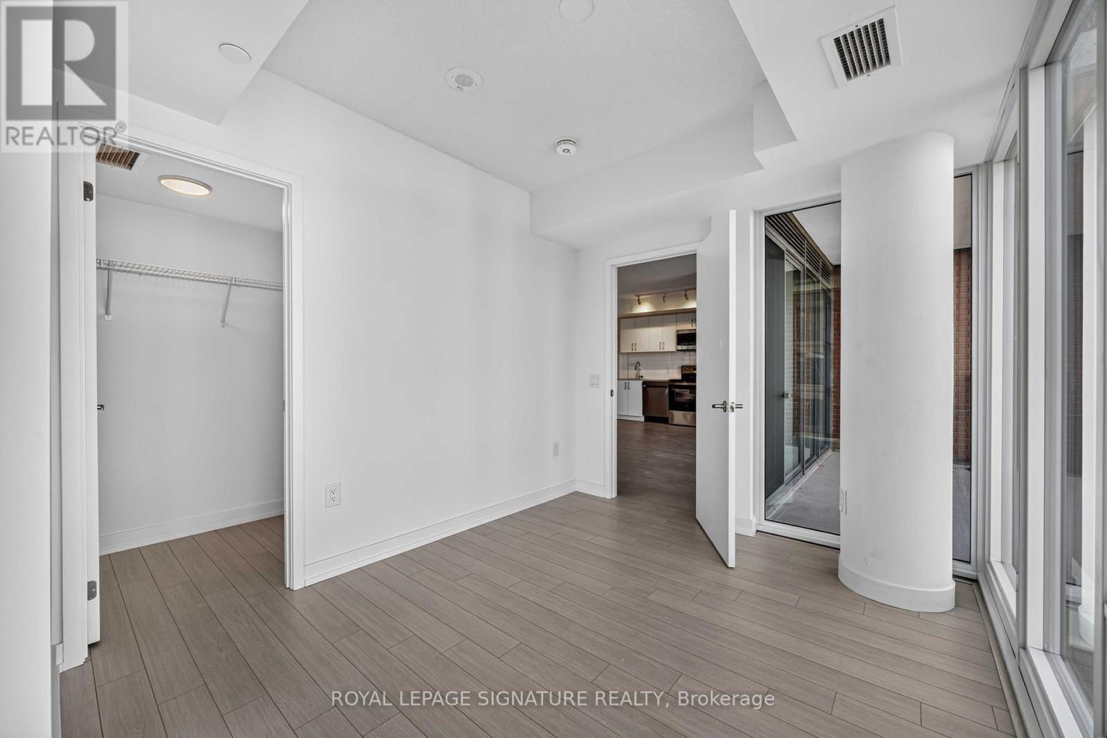1021 - 4010 Eglinton Avenue W, Toronto, Ontario  M9A 0G5 - Photo 13 - W13547972