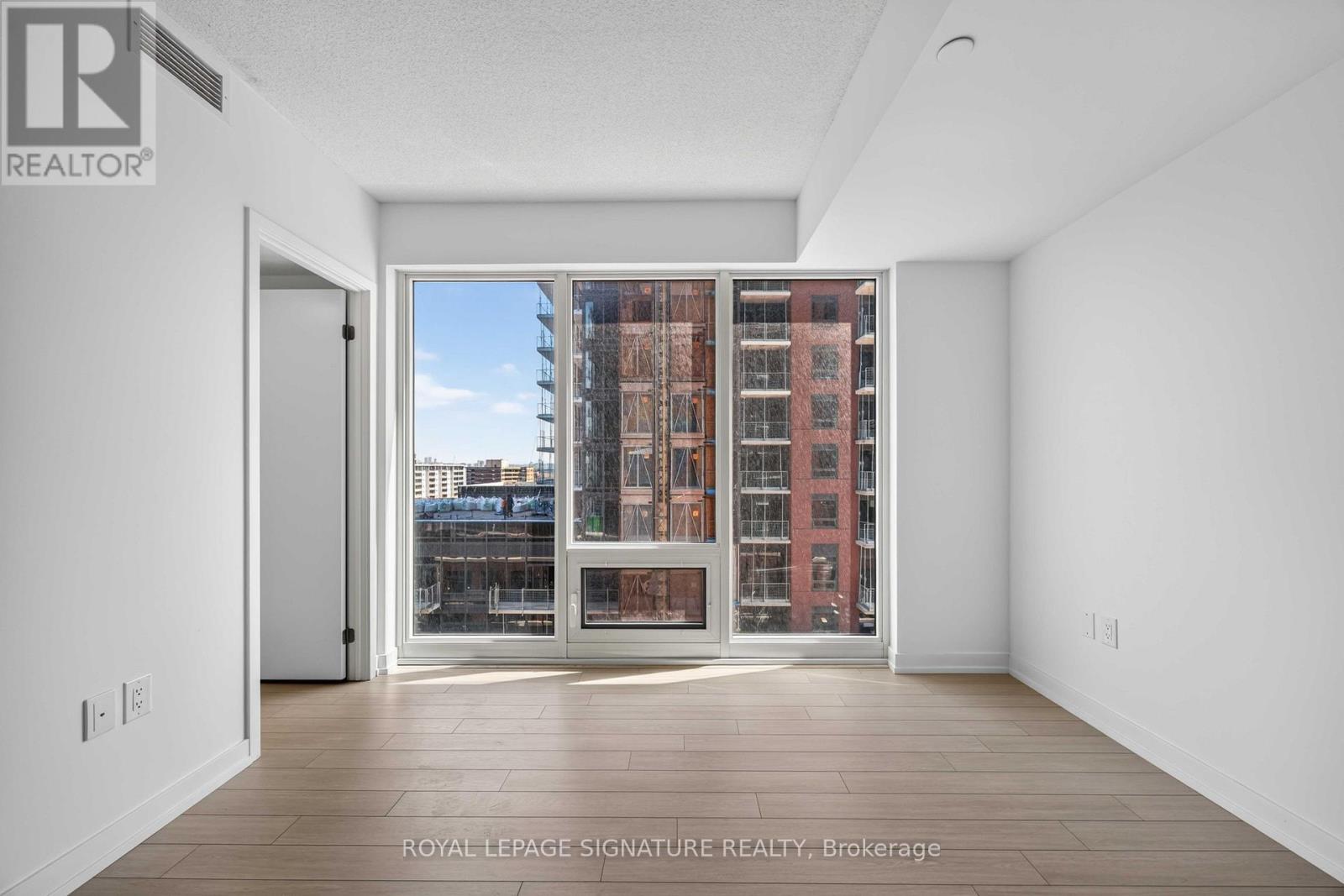 1021 - 4010 Eglinton Avenue W, Toronto, Ontario  M9A 0G5 - Photo 9 - W13547972