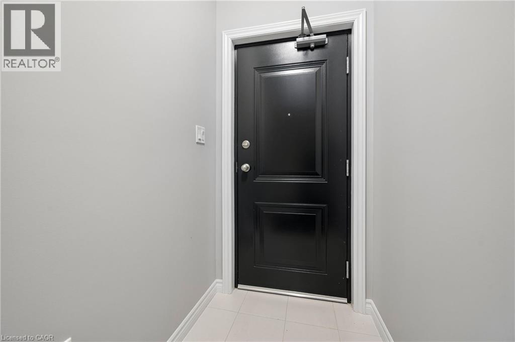 8 Oat Lane, Kitchener, Ontario  N2R 0T1 - Photo 3 - 40850427