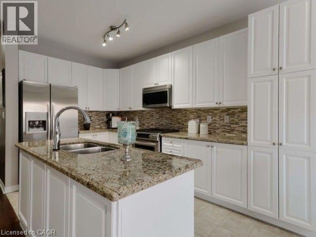 3219 Cabano Crescent, Mississauga, Ontario  L5M 0B9 - Photo 3 - 40841933