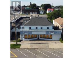 40 MAIN STREET E, Smiths Falls, Ontario
