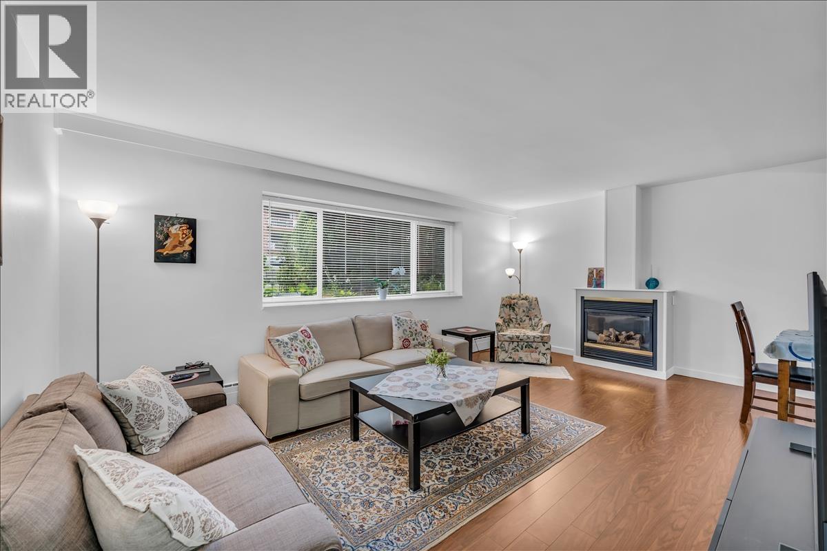 1 1420 Chesterfield Avenue, North Vancouver, British Columbia  V7M 2N4 - Photo 3 - R3153938