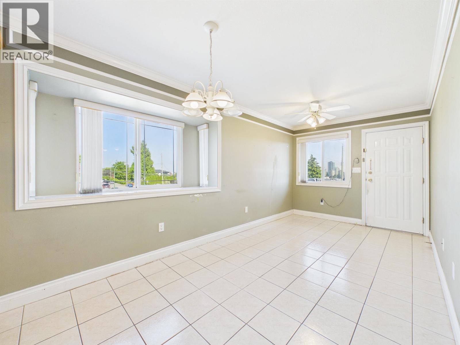 7698 14th Avenue, Burnaby, British Columbia V3N 2A6 - Photo 14 - R3153936