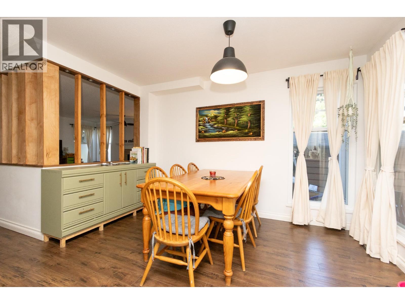 21573 Cherrington Avenue, Maple Ridge, British Columbia  V2X 8R2 - Photo 5 - R3153928