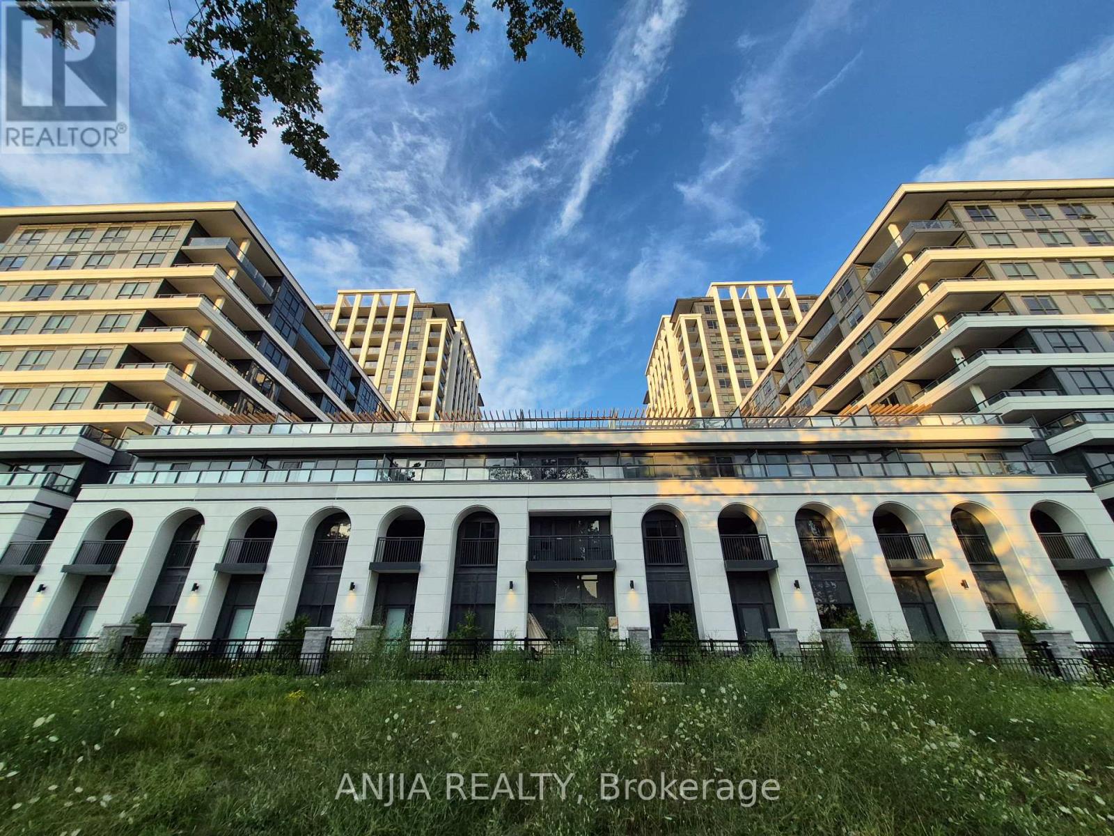 321 - 8 CEDARLAND DRIVE, Markham, Ontario