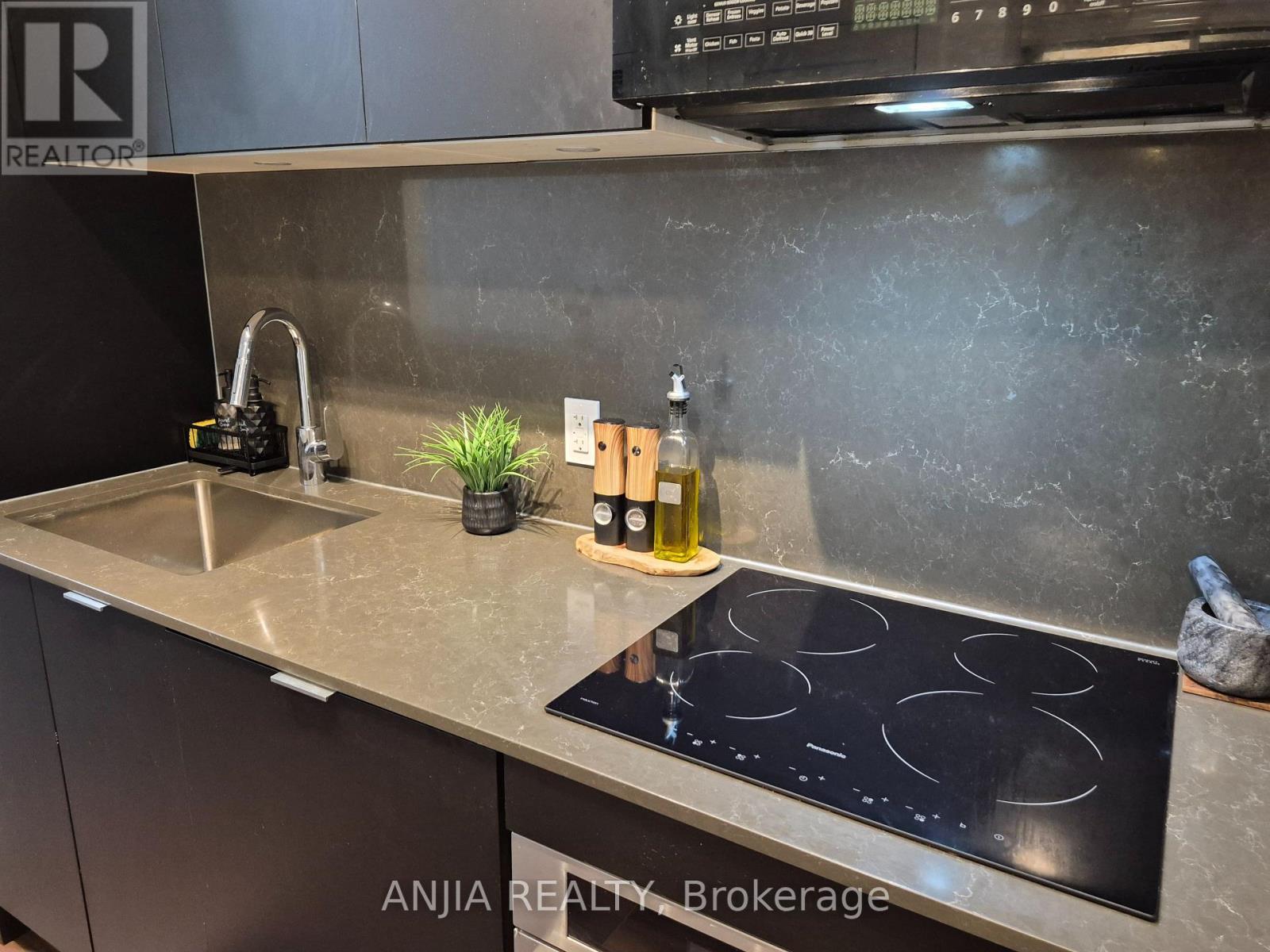 321 - 8 Cedarland Drive, Markham, Ontario  L6G 0H4 - Photo 7 - N13651702