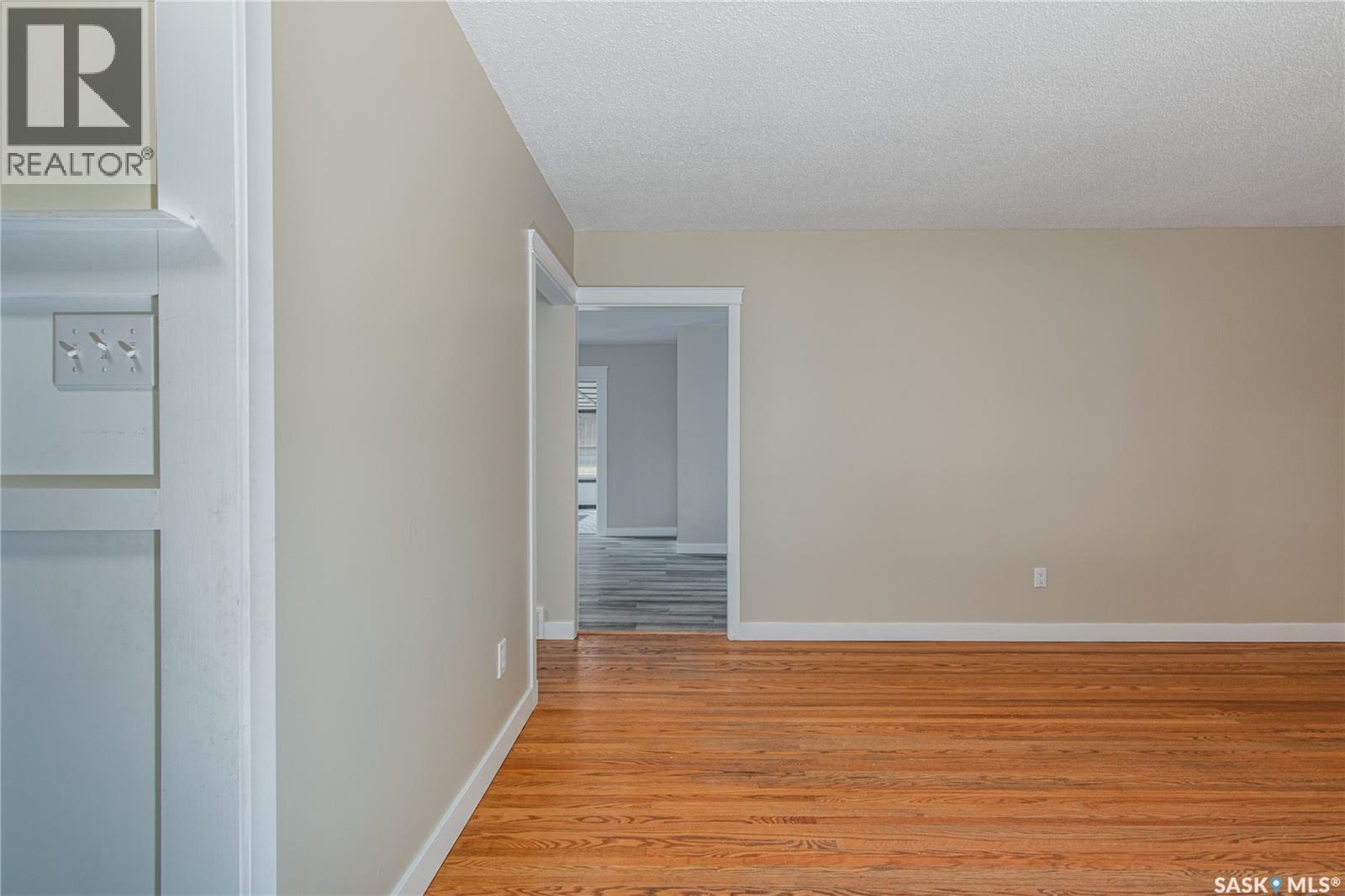 1131 Currie Crescent, Moose Jaw, Saskatchewan  S6H 5M7 - Photo 10 - SK044084