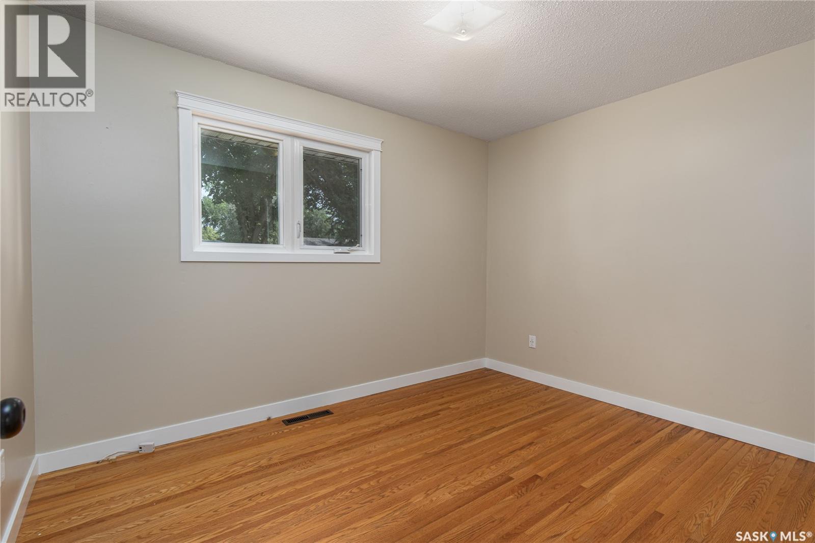1131 Currie Crescent, Moose Jaw, Saskatchewan  S6H 5M7 - Photo 16 - SK044084