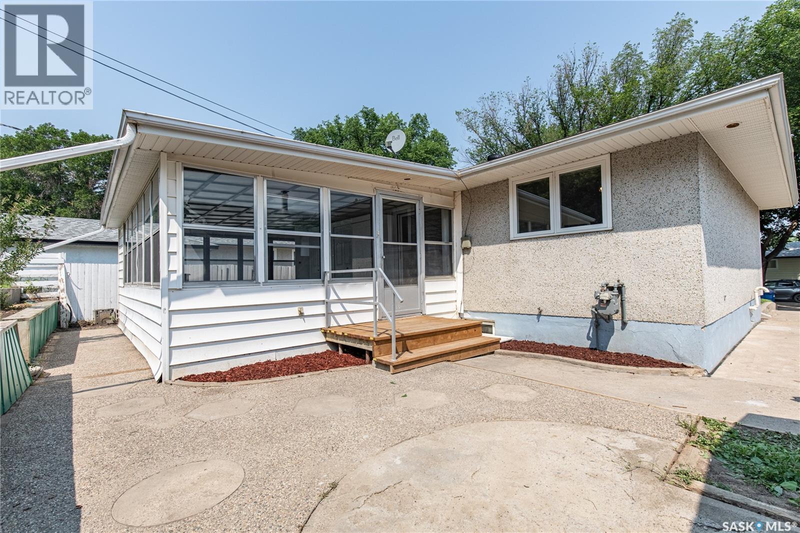 1131 Currie Crescent, Moose Jaw, Saskatchewan  S6H 5M7 - Photo 53 - SK044084