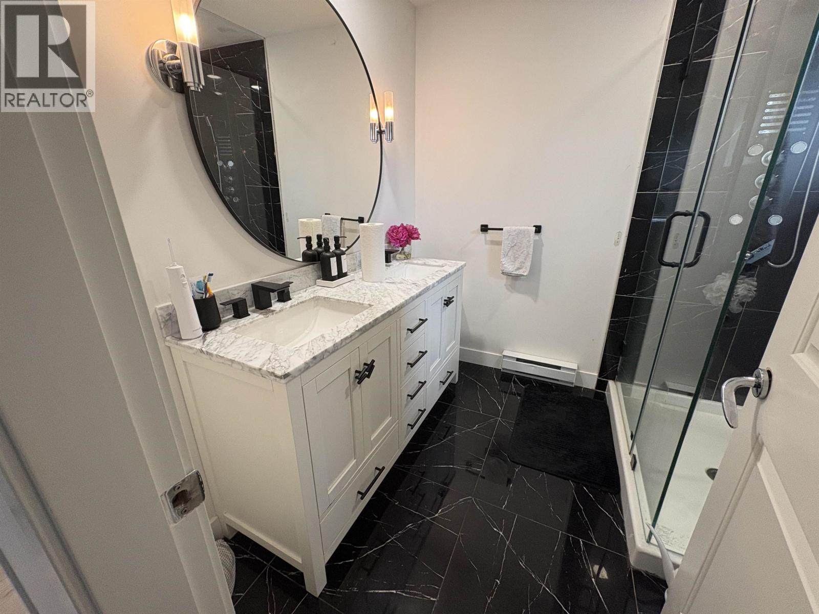 11 2495 Davies Avenue, Port Coquitlam, British Columbia V3C 0B2 - Photo 12 - R3153748