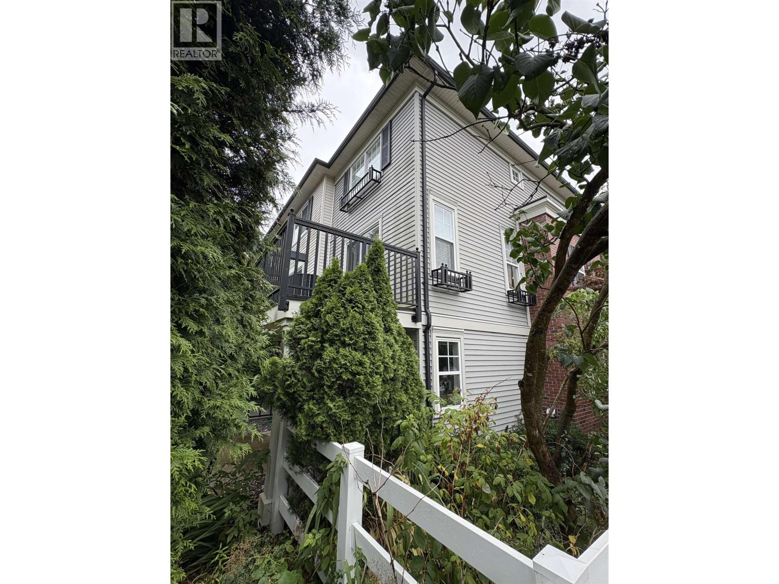11 2495 DAVIES AVENUE, Port Coquitlam, British Columbia