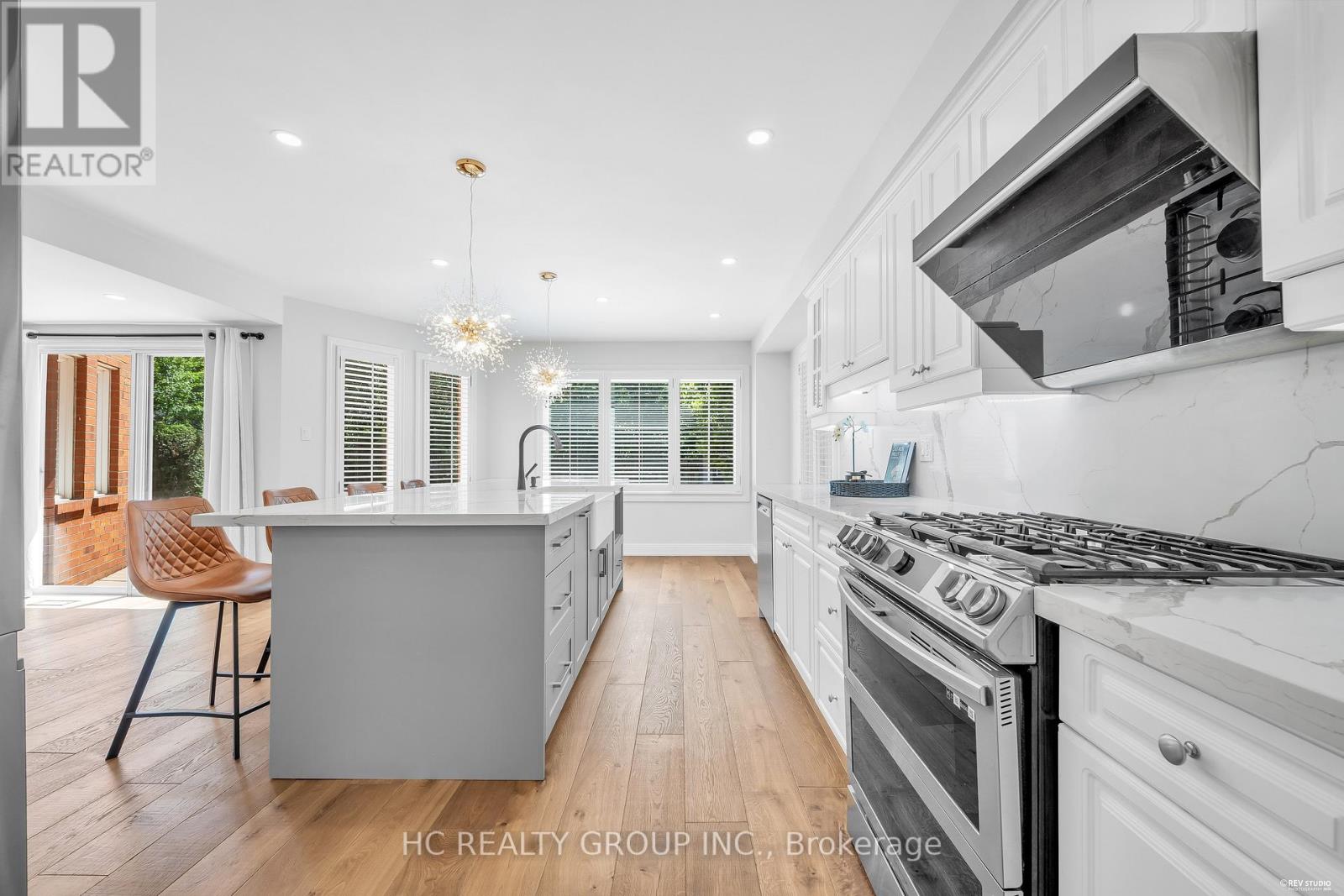 298 Northwood Drive, Oakville, Ontario L6M 1M7 - Photo 12 - W13653198