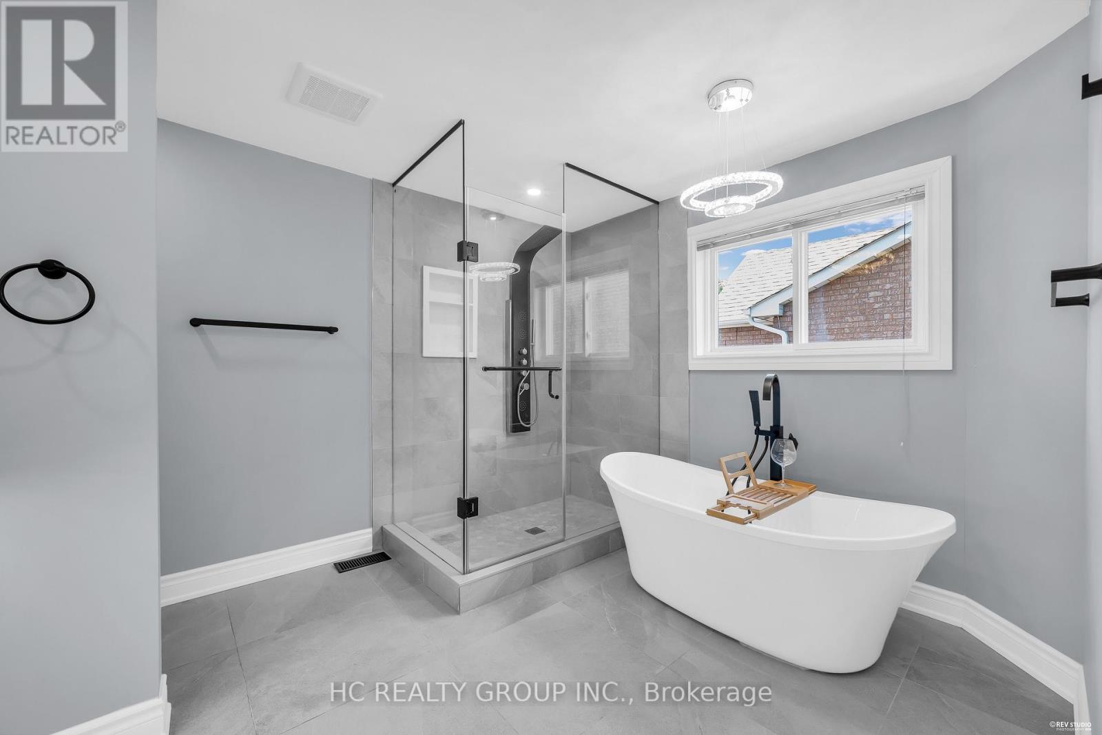298 Northwood Drive, Oakville, Ontario L6M 1M7 - Photo 33 - W13653198