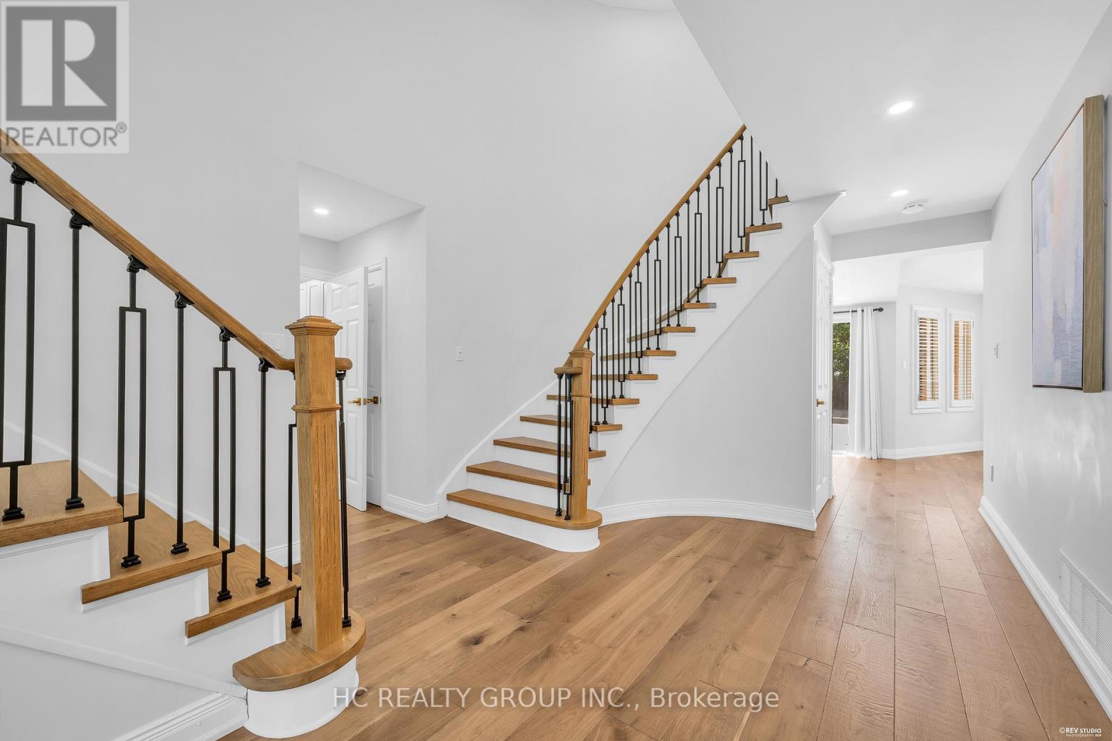 298 Northwood Drive, Oakville, Ontario L6M 1M7 - Photo 6 - W13653198