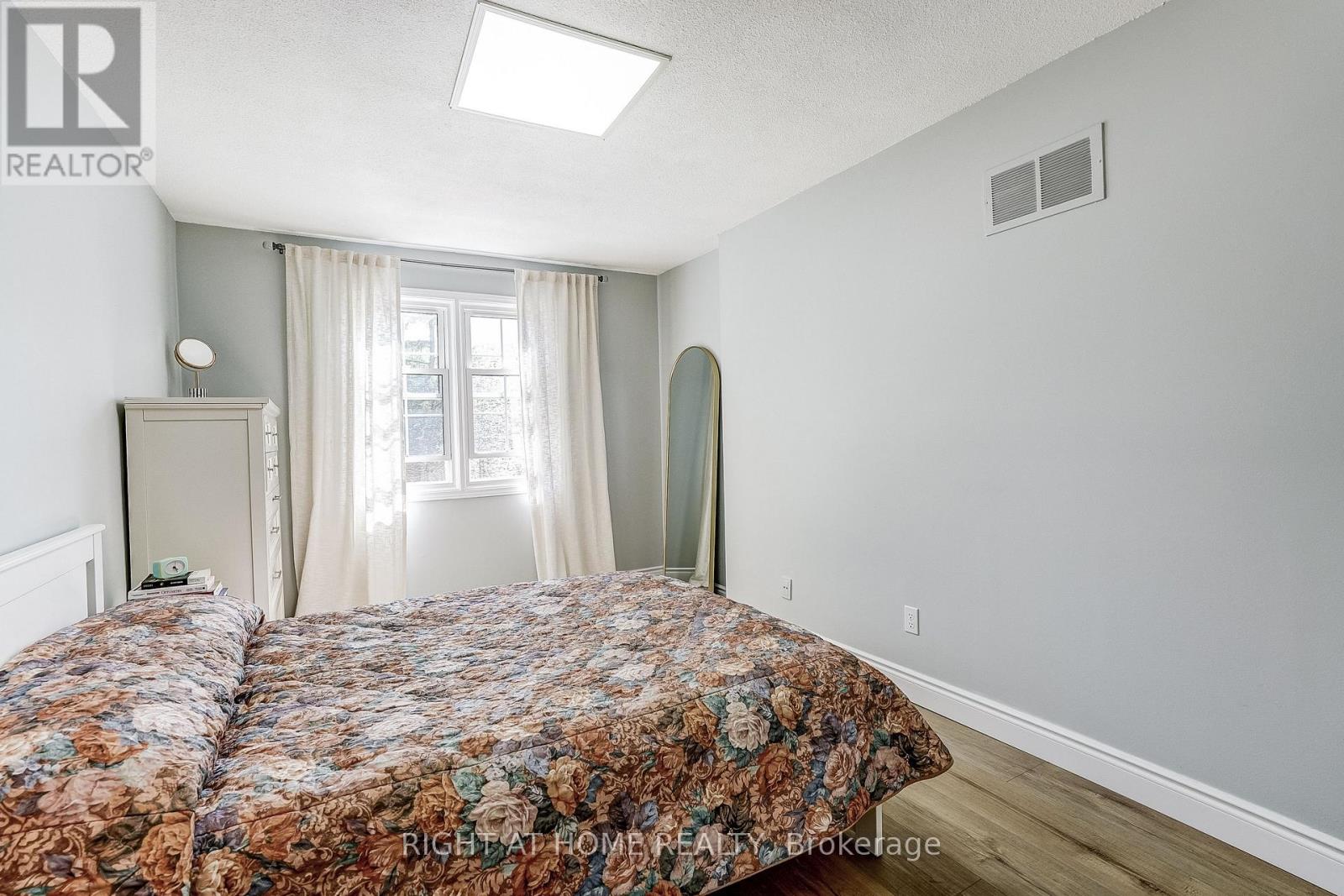 55 - 2120 Rathburn Road E, Mississauga, Ontario  L4W 2S8 - Photo 15 - W13653206