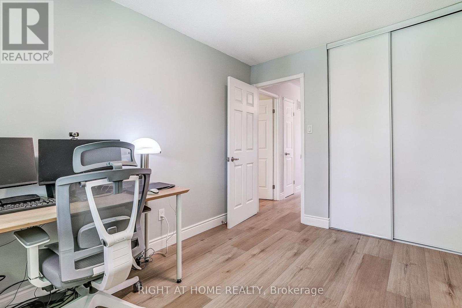 55 - 2120 Rathburn Road E, Mississauga, Ontario  L4W 2S8 - Photo 21 - W13653206
