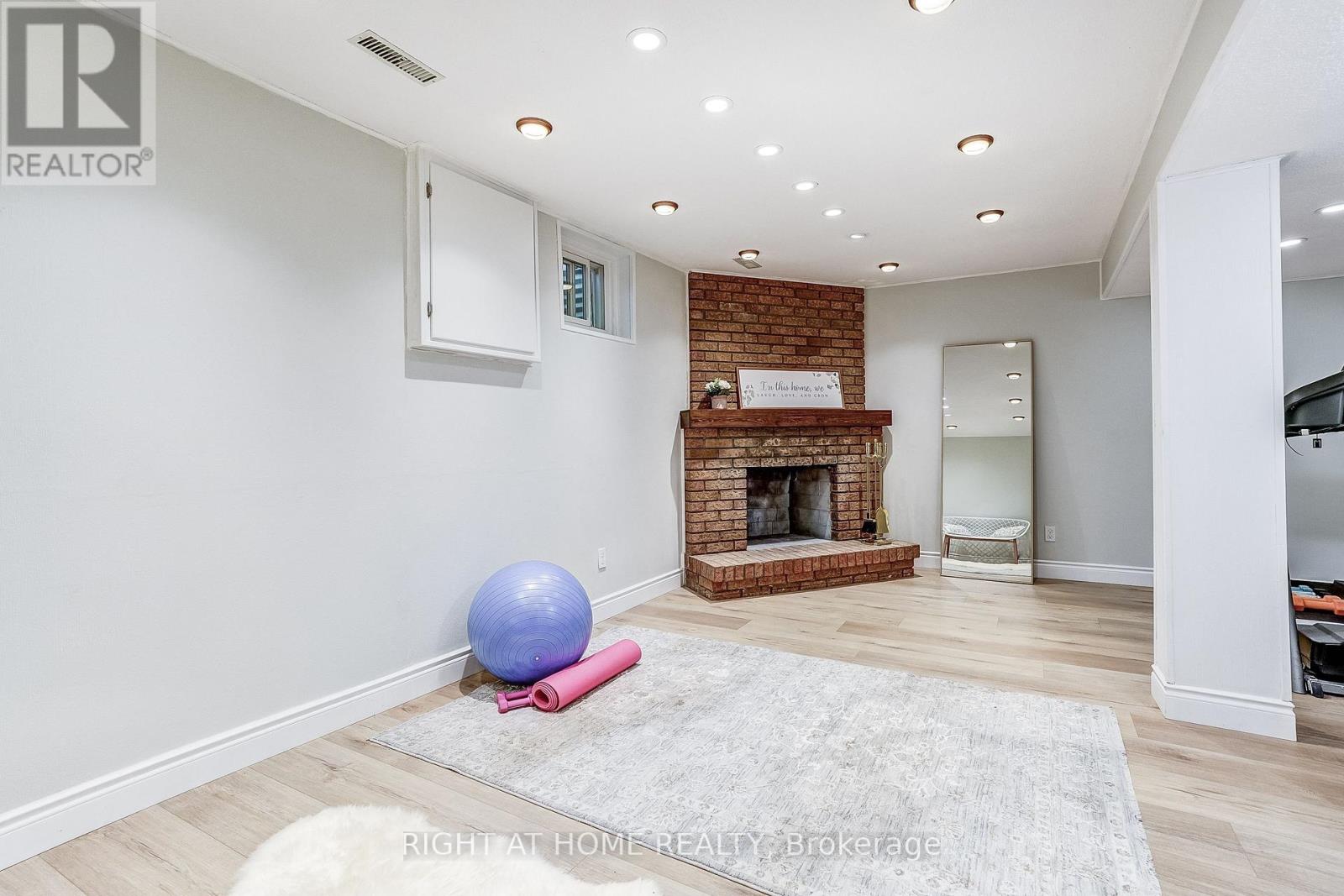 55 - 2120 Rathburn Road E, Mississauga, Ontario  L4W 2S8 - Photo 25 - W13653206