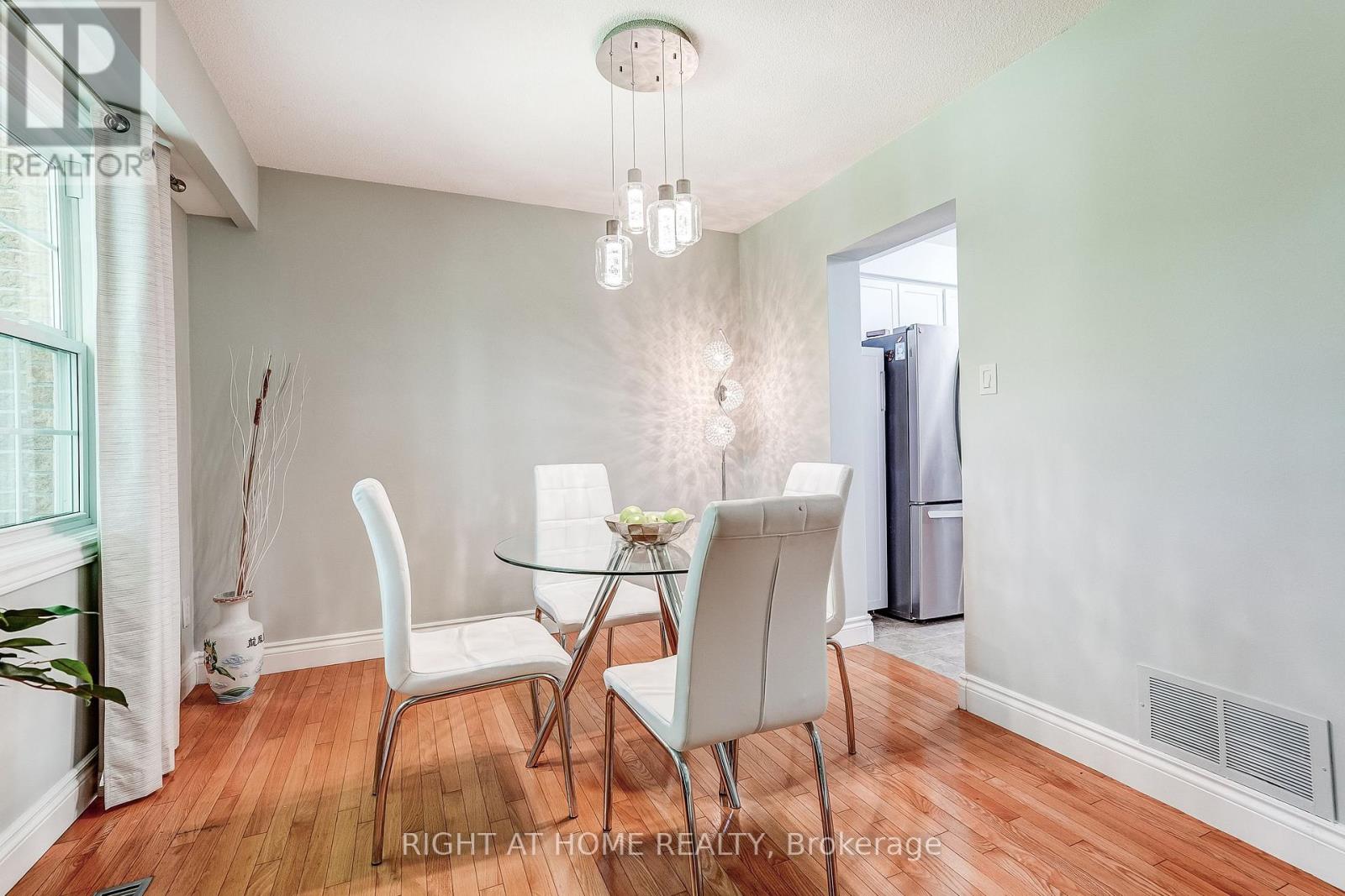 55 - 2120 Rathburn Road E, Mississauga, Ontario  L4W 2S8 - Photo 7 - W13653206