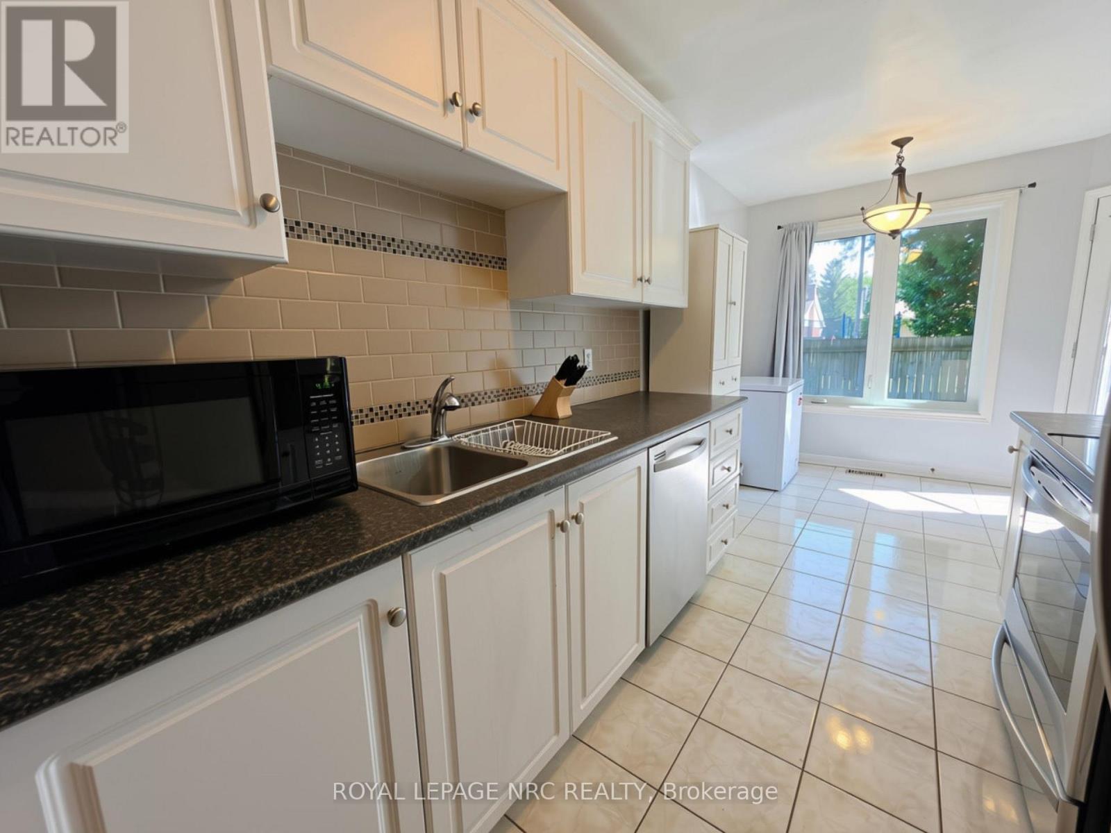 28 - 5070 Drummond Road, Niagara Falls, Ontario  L2E 6E4 - Photo 13 - X13509090