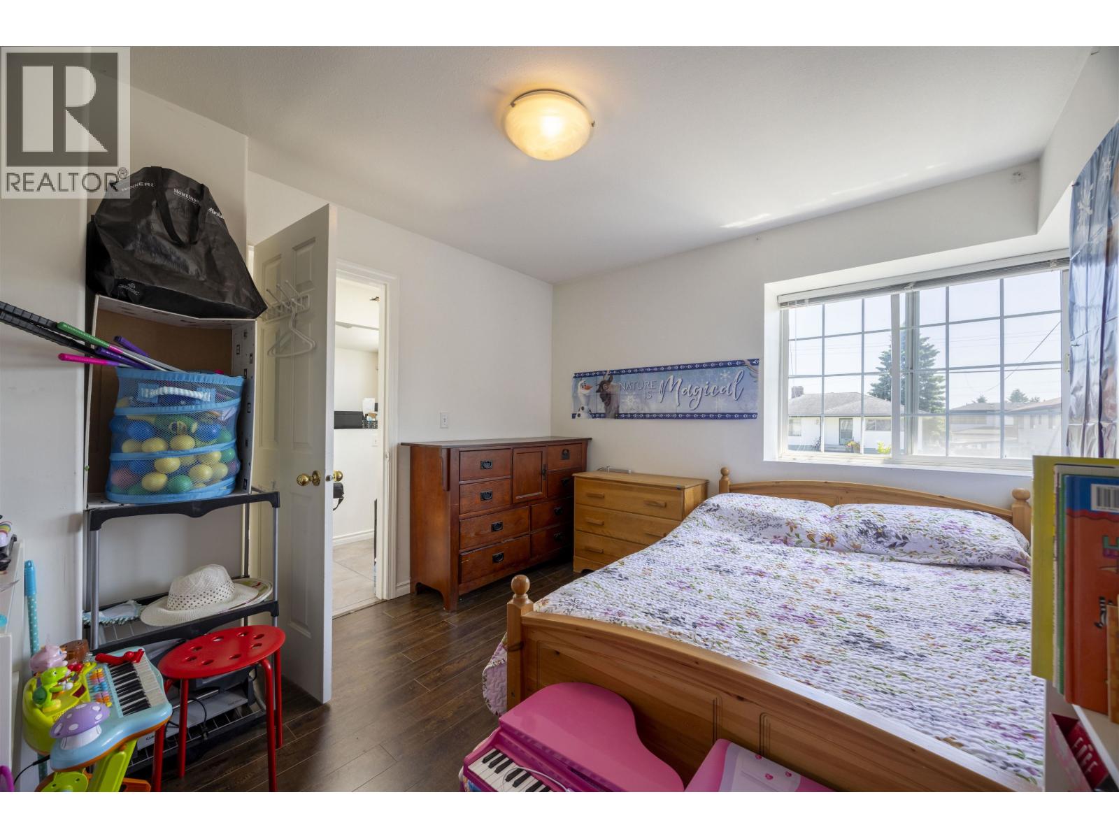 7523 17th Avenue, Burnaby, British Columbia  V3N 1L6 - Photo 11 - R3153918