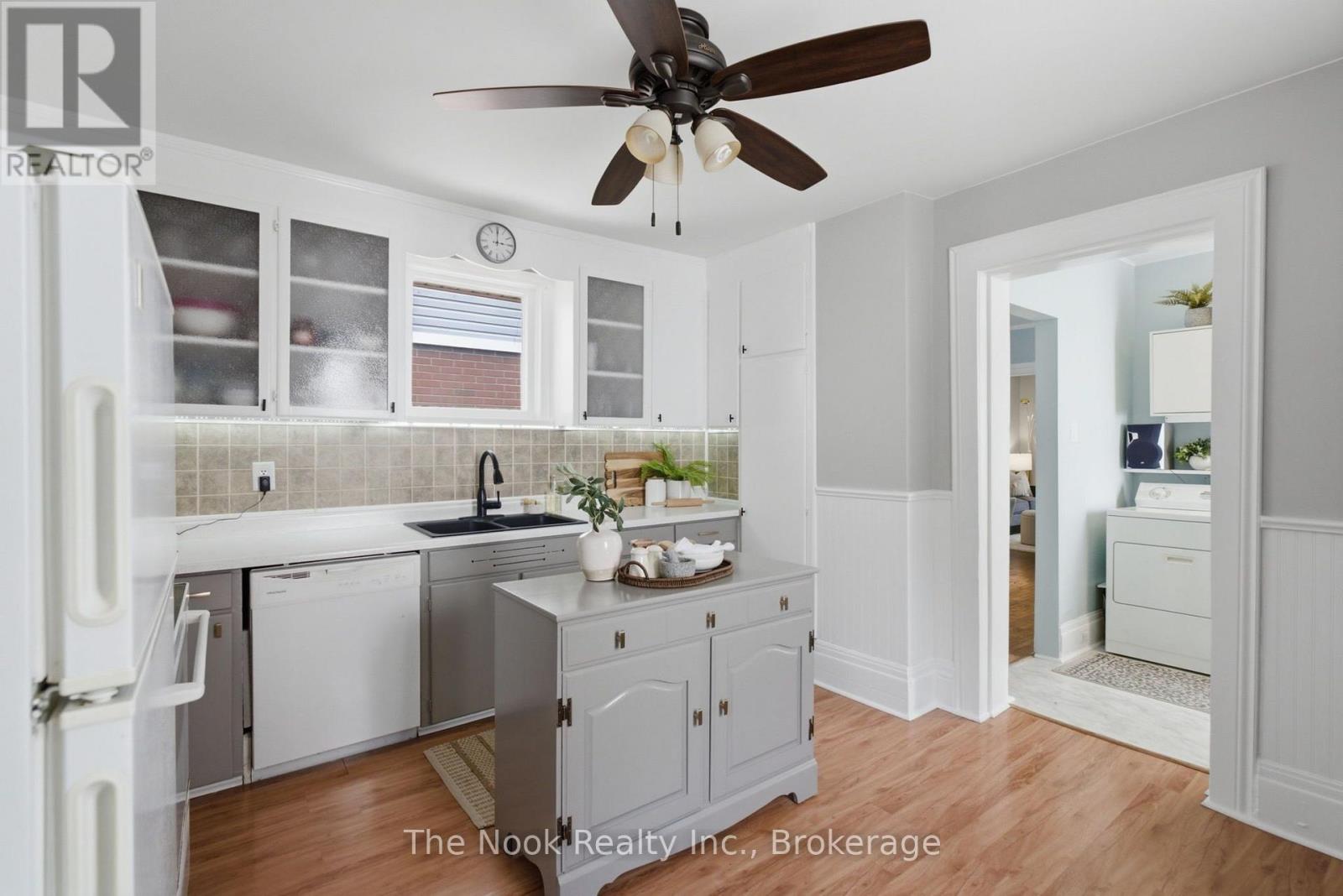 79 Elgin Street W, Oshawa, Ontario  L1G 1S5 - Photo 12 - E13653252