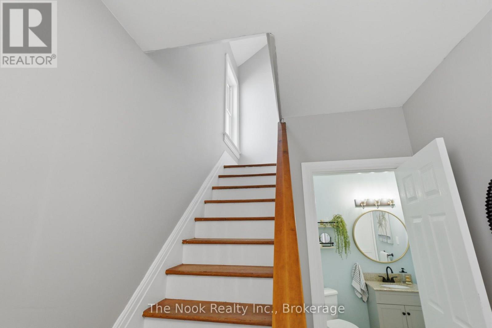 79 Elgin Street W, Oshawa, Ontario  L1G 1S5 - Photo 14 - E13653252