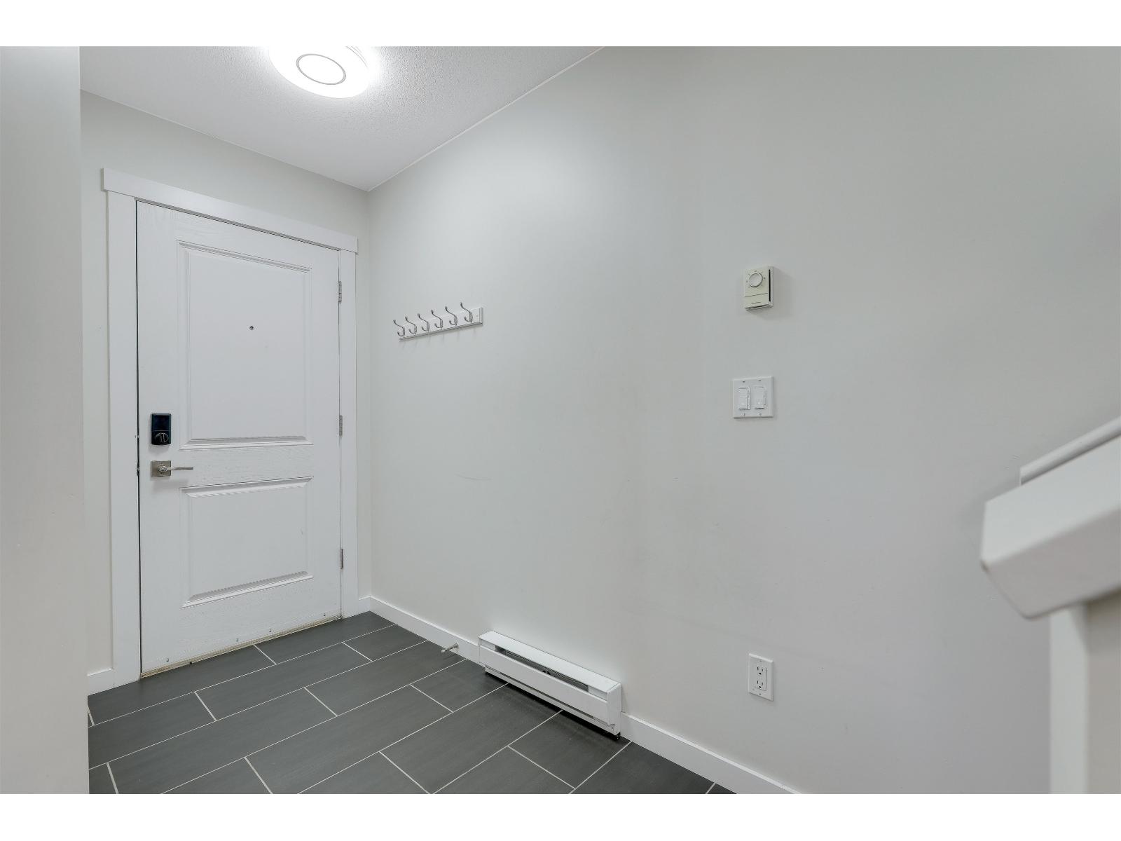 81 7233 189 Street, Surrey, British Columbia  V4N 5Y8 - Photo 27 - R3153913