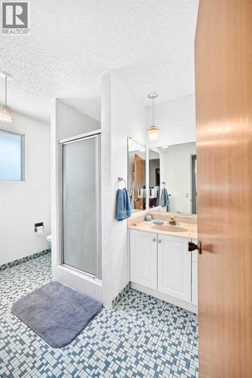 2 Varsplain Place NW, Calgary, Alberta  T3A 0C7 - Photo 24 - A2332072