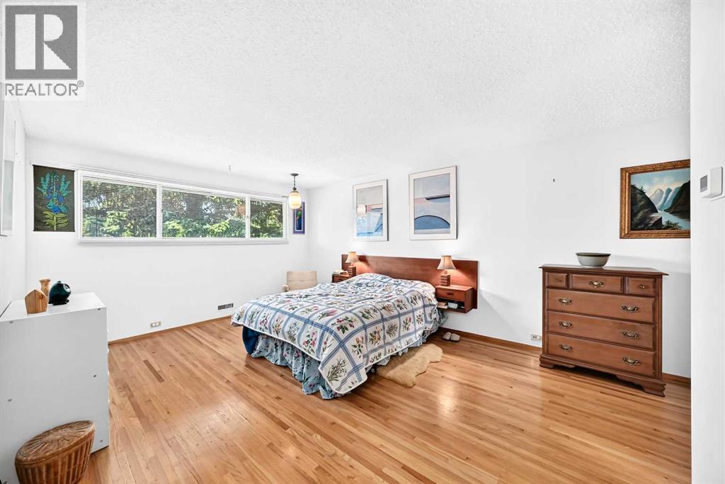 2 Varsplain Place NW, Calgary, Alberta  T3A 0C7 - Photo 20 - A2332072